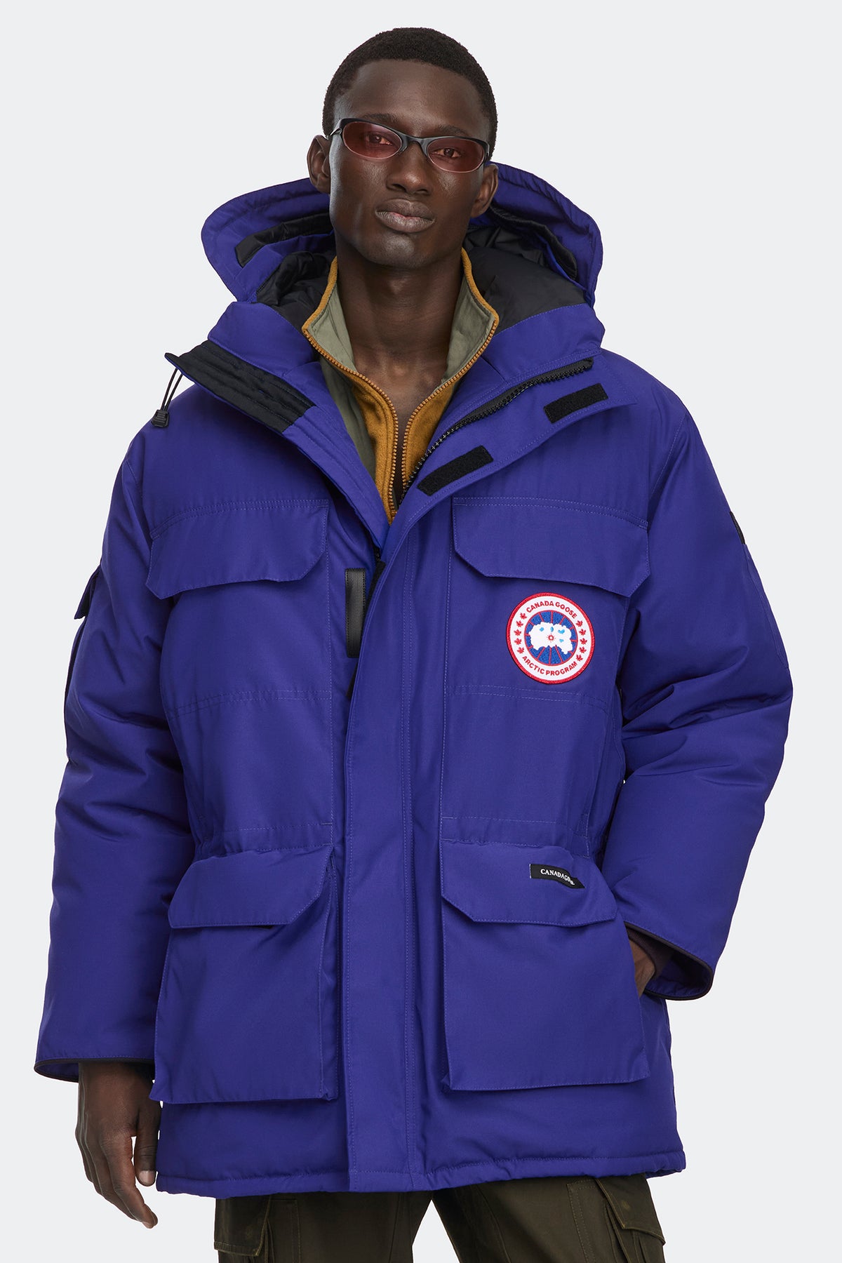 Expedition Parka - Crown Blue 9679 - on_front_closed_01