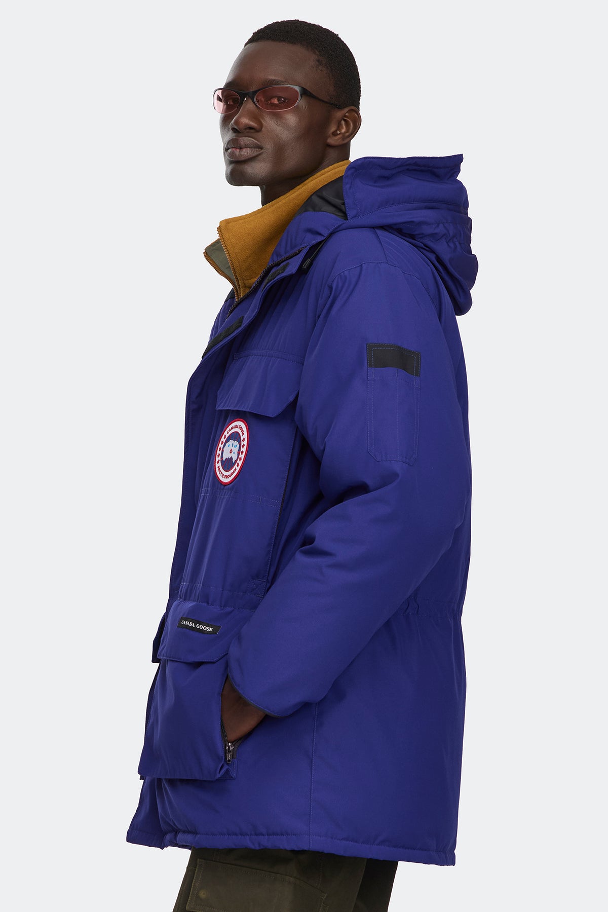 Expedition Parka - Crown Blue 9679 - on_side_01