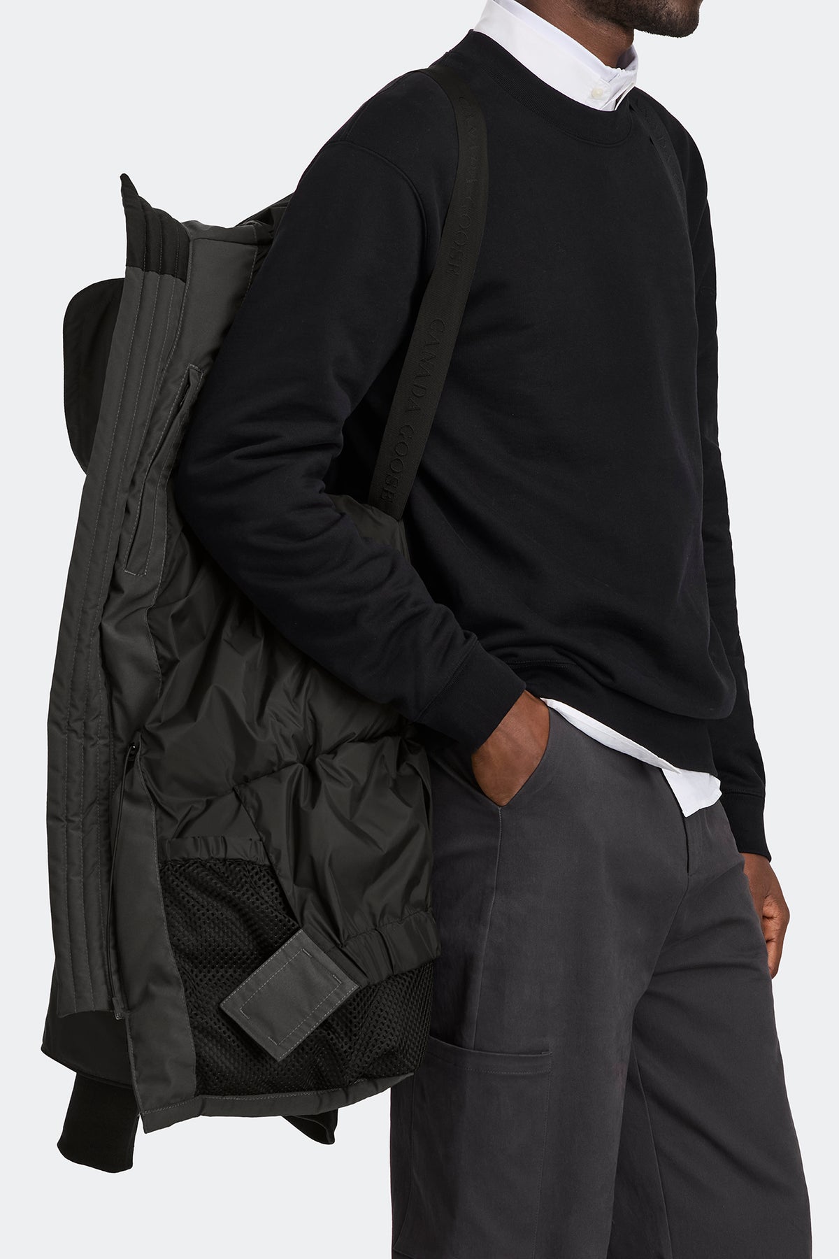 Expedition Parka - Graphite 66 - on_detail_01