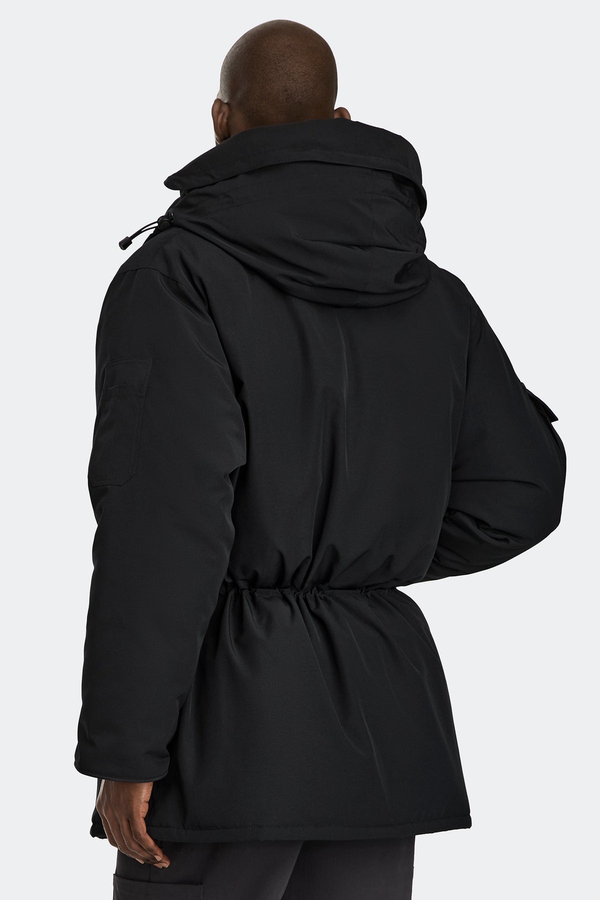 Expedition Parka - Black 9061 - on_back_02