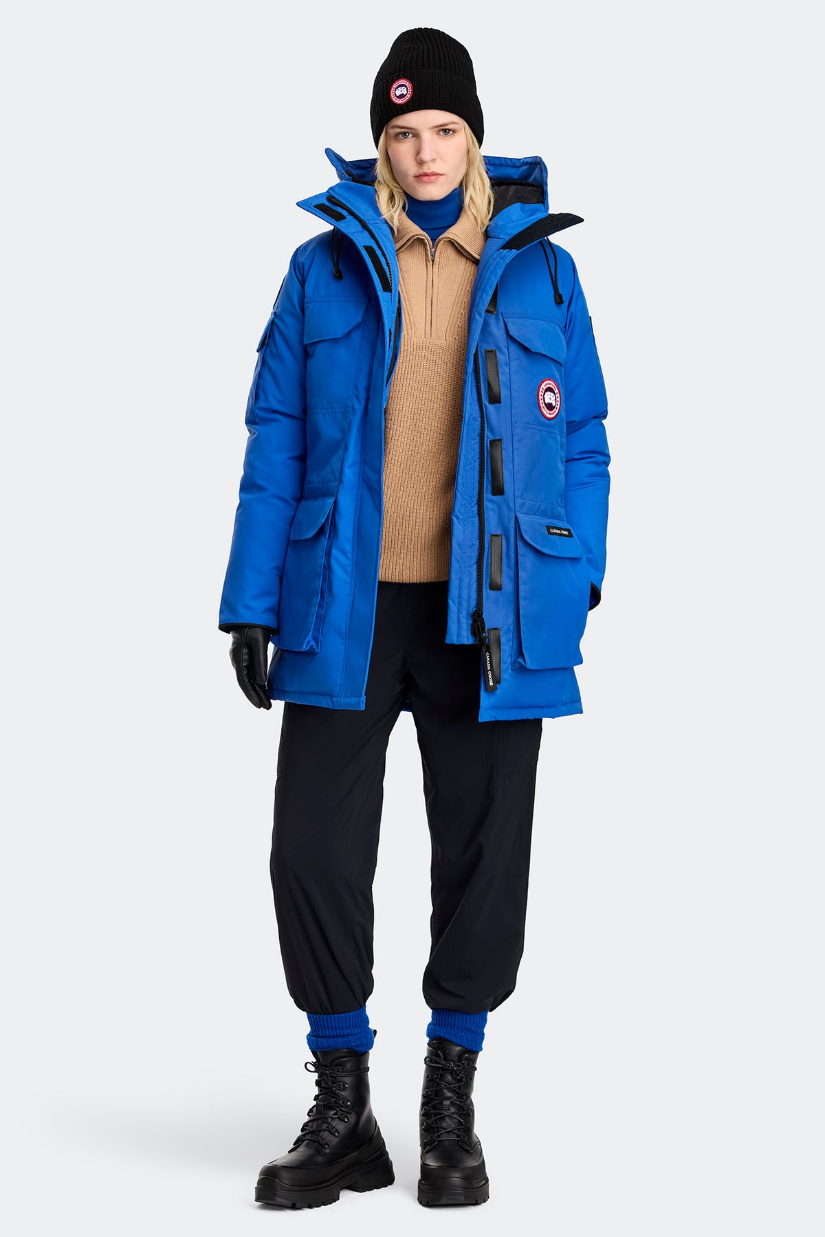Expedition Parka PBI - PBI Blue 64 - on_full_body_01