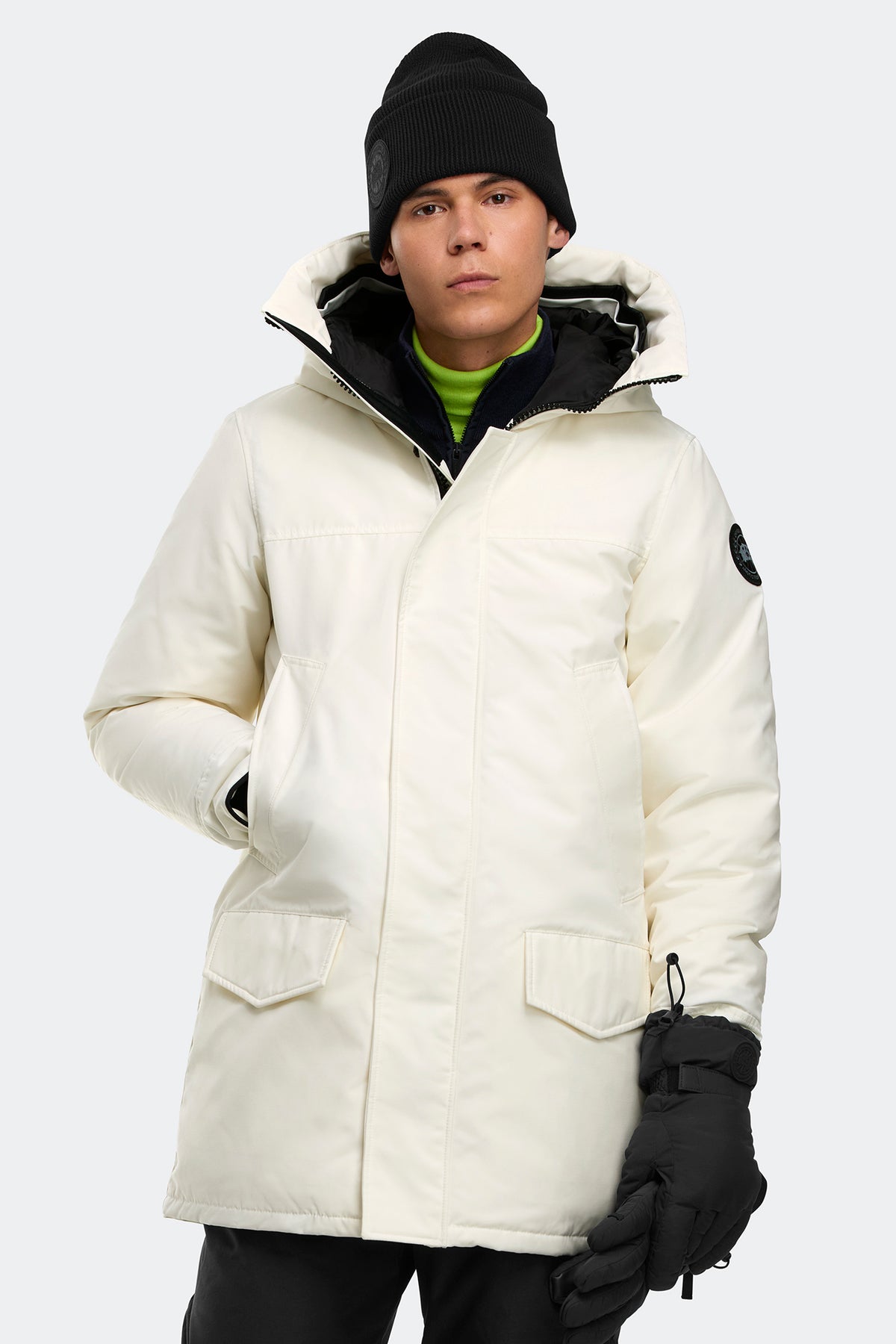 Langford Parka Black Disc - Northstar White 433 - on_front_closed_01