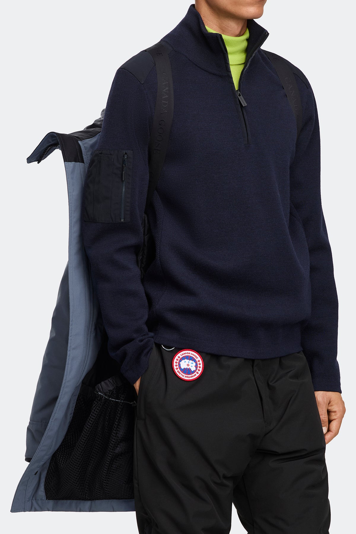 Langford Parka Black Disc - Ozone Blue 9222 - on_detail_01
