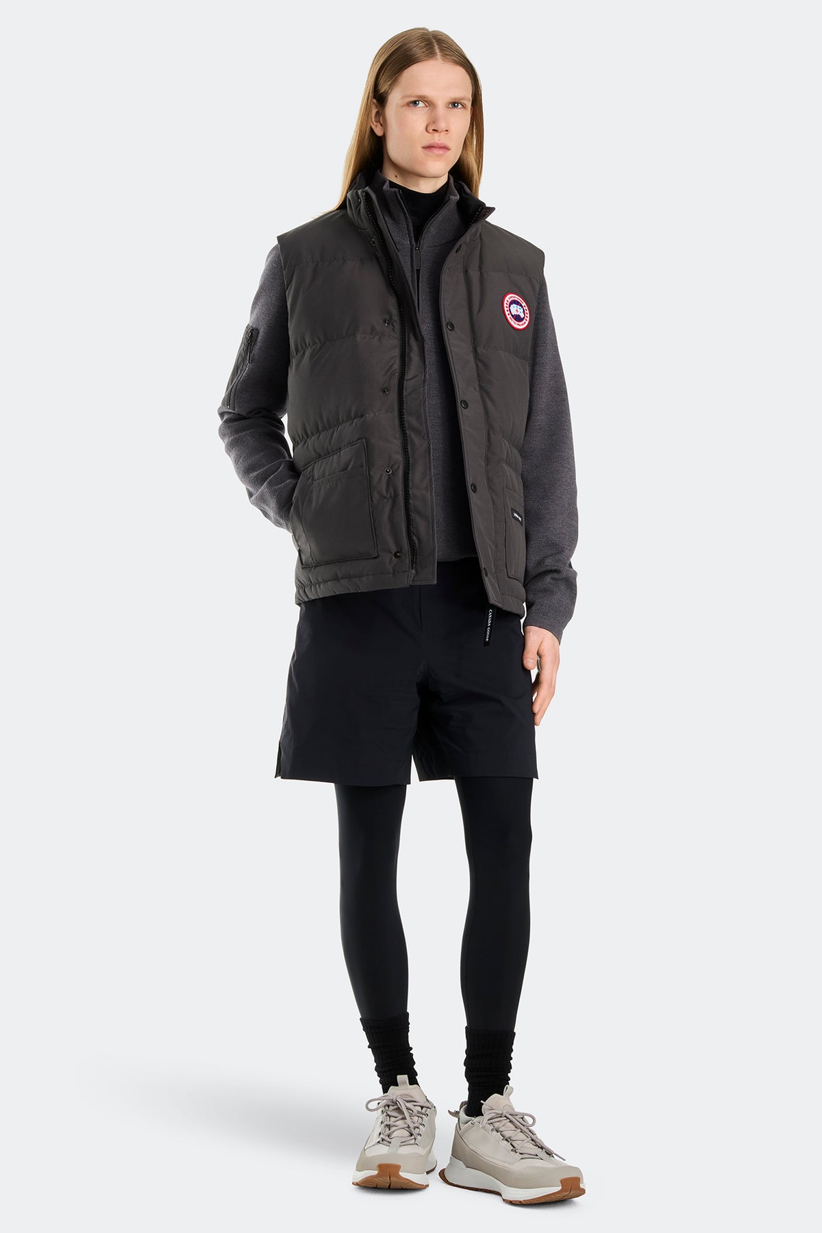 Freestyle Crew Vest - Graphite 66 - on_full_body_01