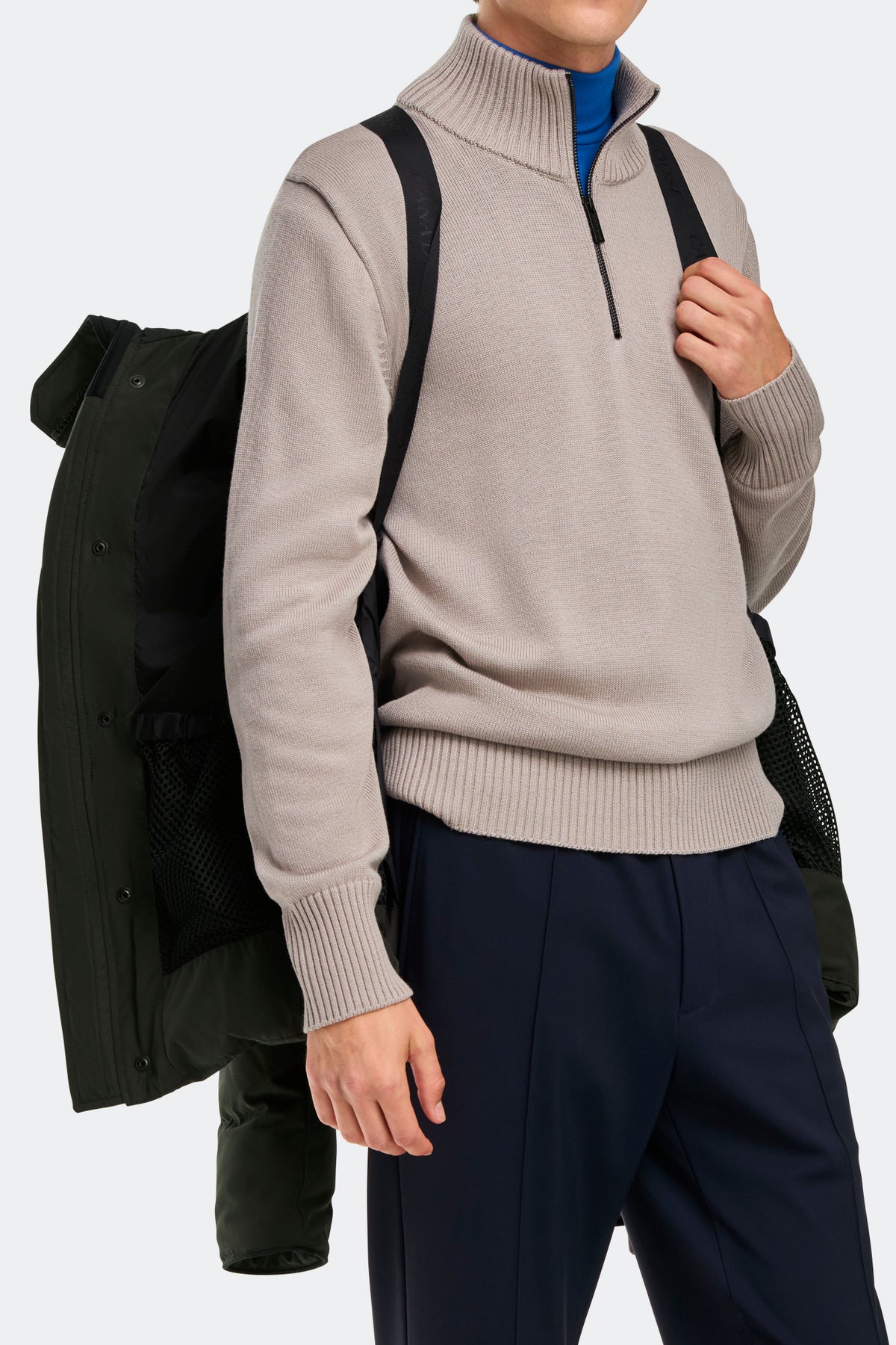 MacMillan Parka Black Disc - Volcano 782 - on_detail_01