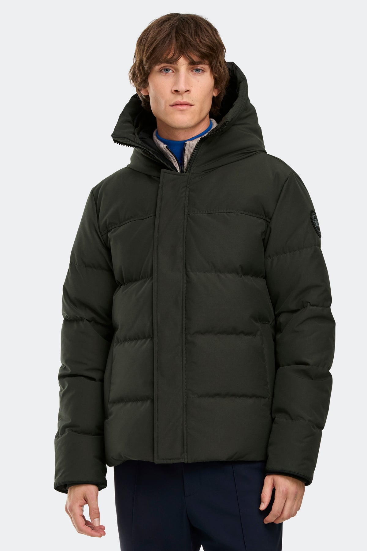 MacMillan Parka Black Disc - Volcano 782 - on_front_closed_01