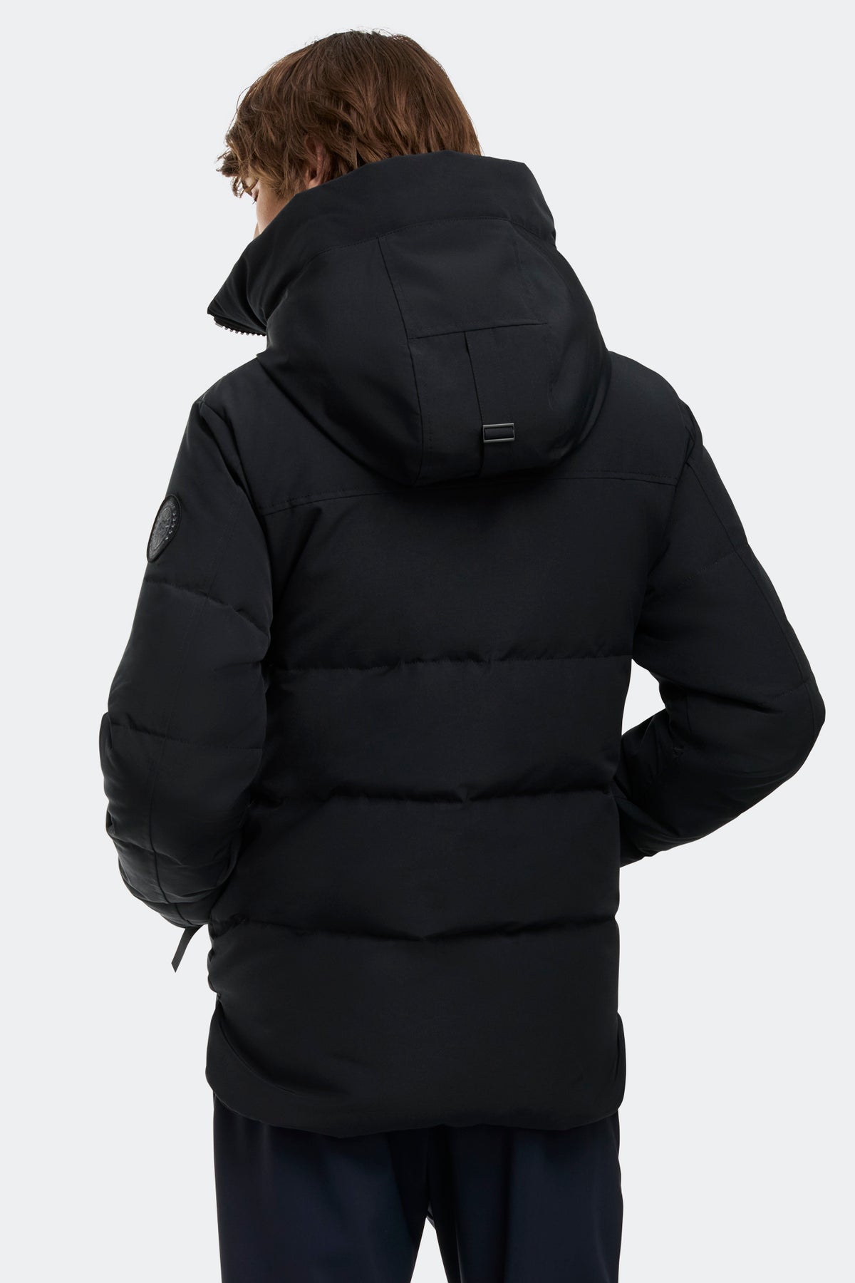 MacMillan Parka Black Disc - Black 9061 - on_back_01