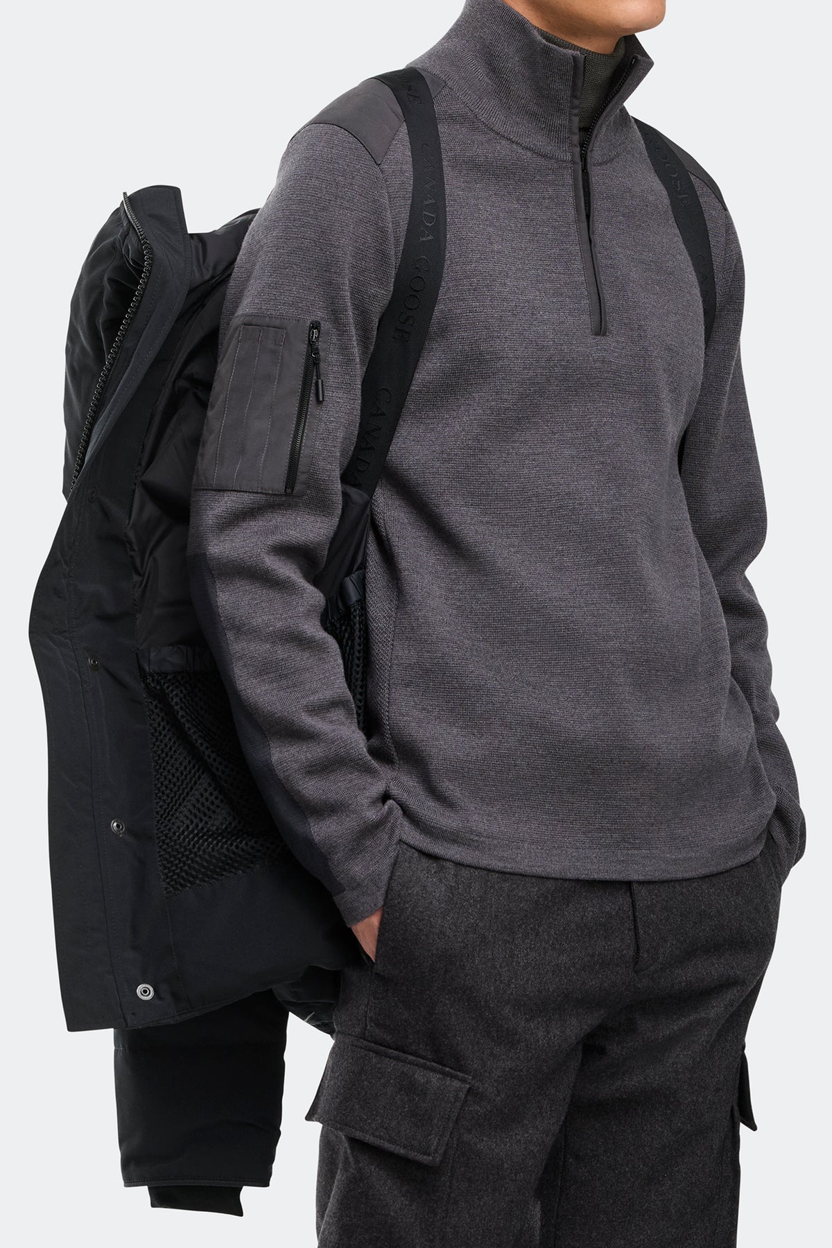 MacMillan Parka - Black 9061 - on_detail_01