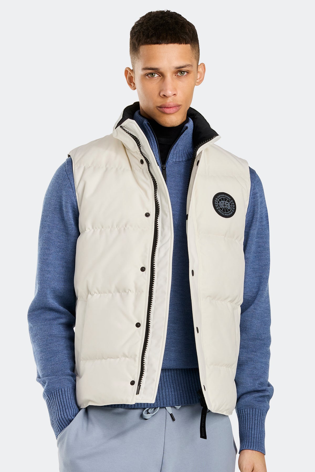 Garson Vest Black Disc - Northstar White 433 - on_front_01