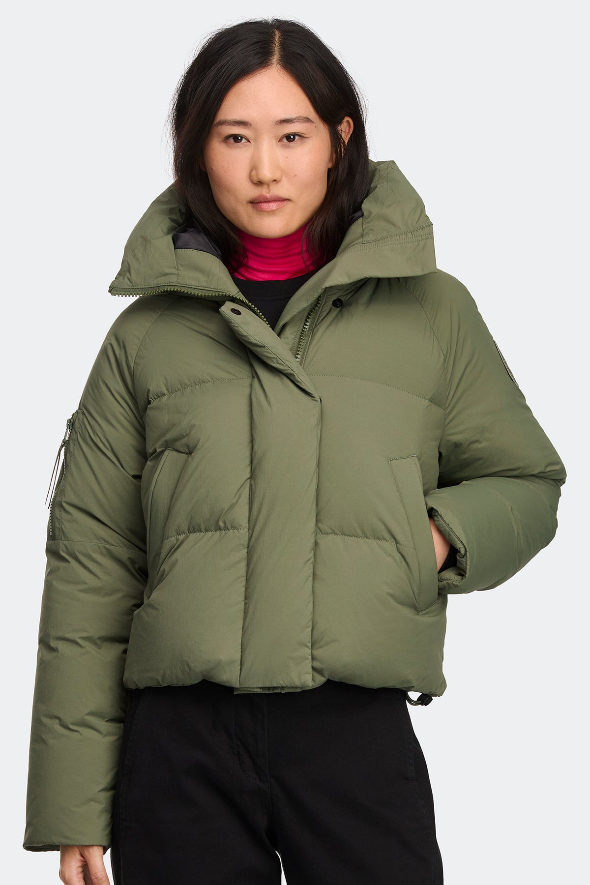 Chilliwack Puffer - Vireo Green 9126 - on_front_closed_01