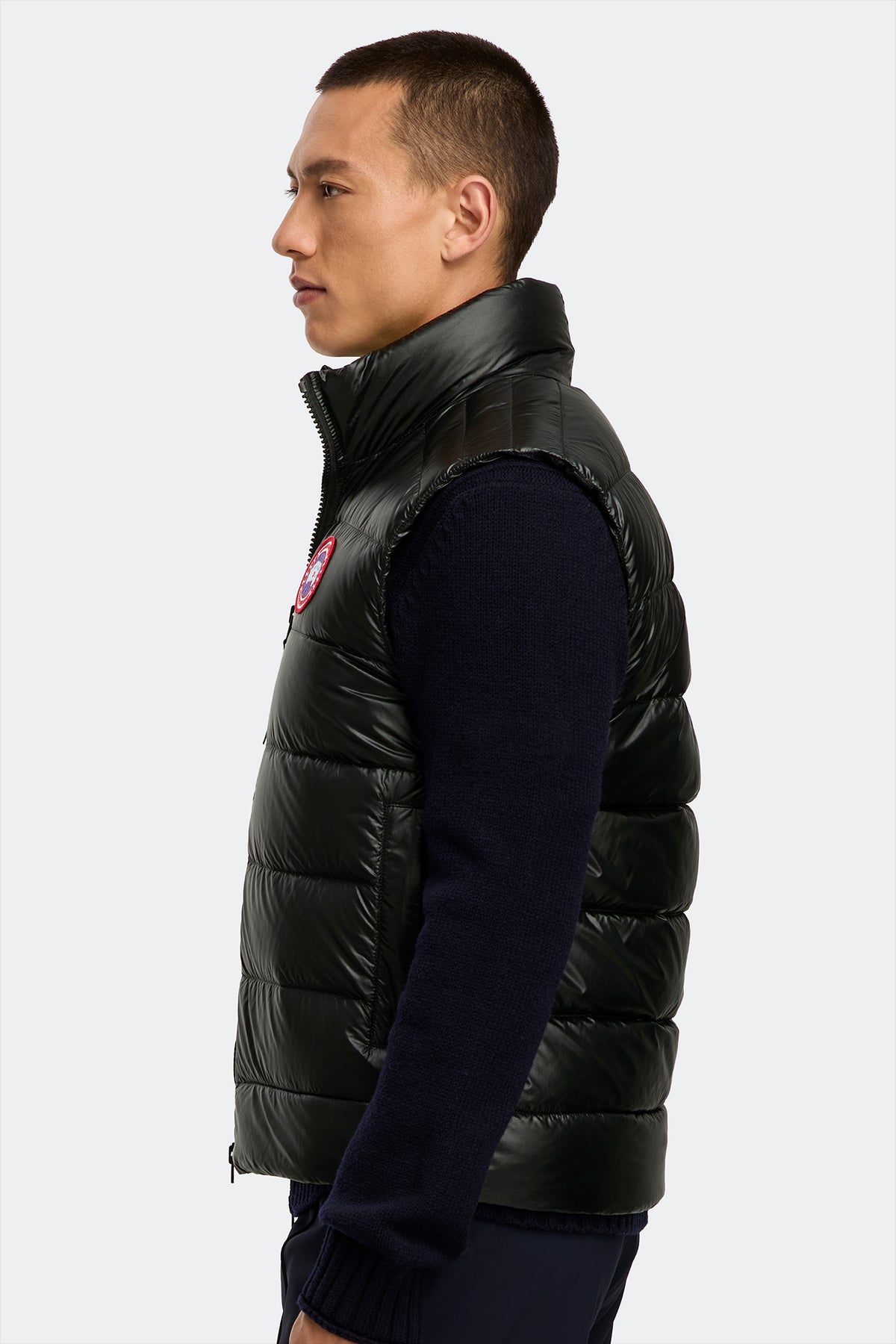 Crofton Vest - Black 61 - on_side_01