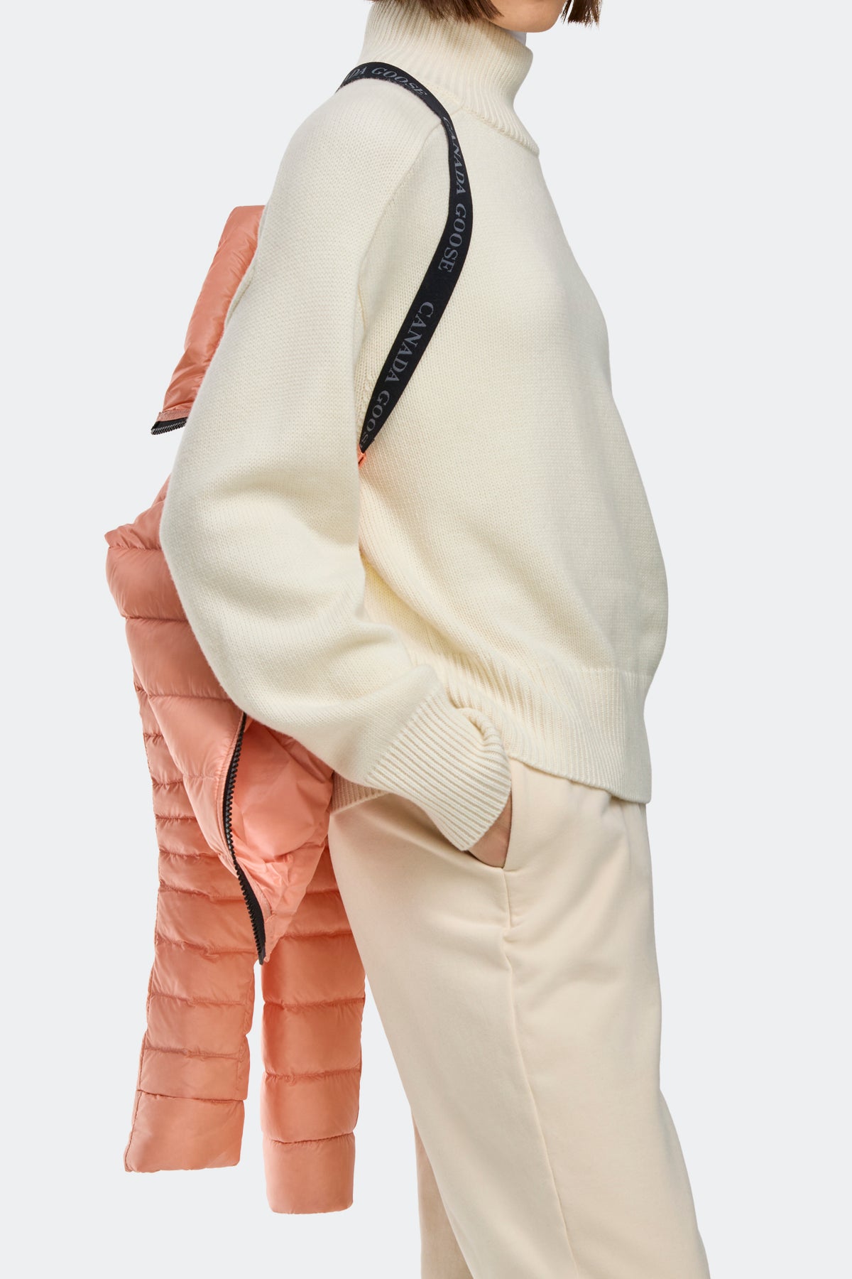 Cypress Jacket Black Disc - Day Lily 1666 - on_detail_01