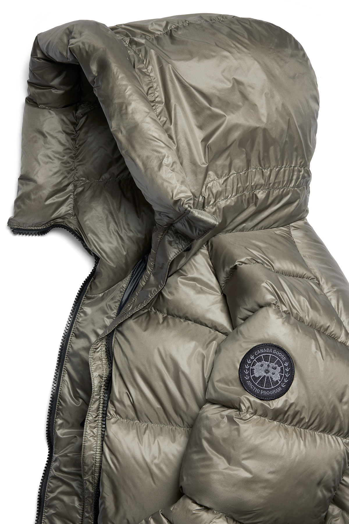 Cypress Puffer Black Disc - Smokey Sage 1664 - off_detail_01