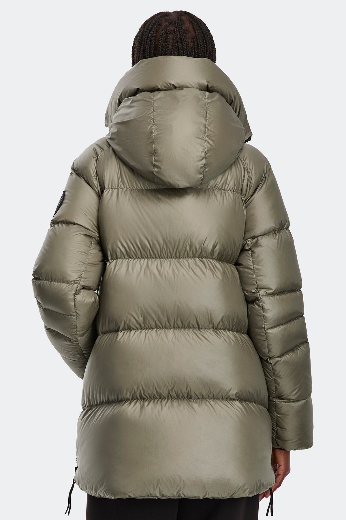 Cypress Puffer Black Disc - Smokey Sage 1664 - on_back_01