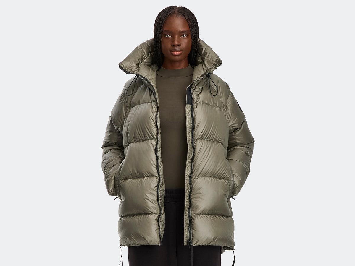 Cypress Puffer Black Disc - Smokey Sage 1664 - on_front_01