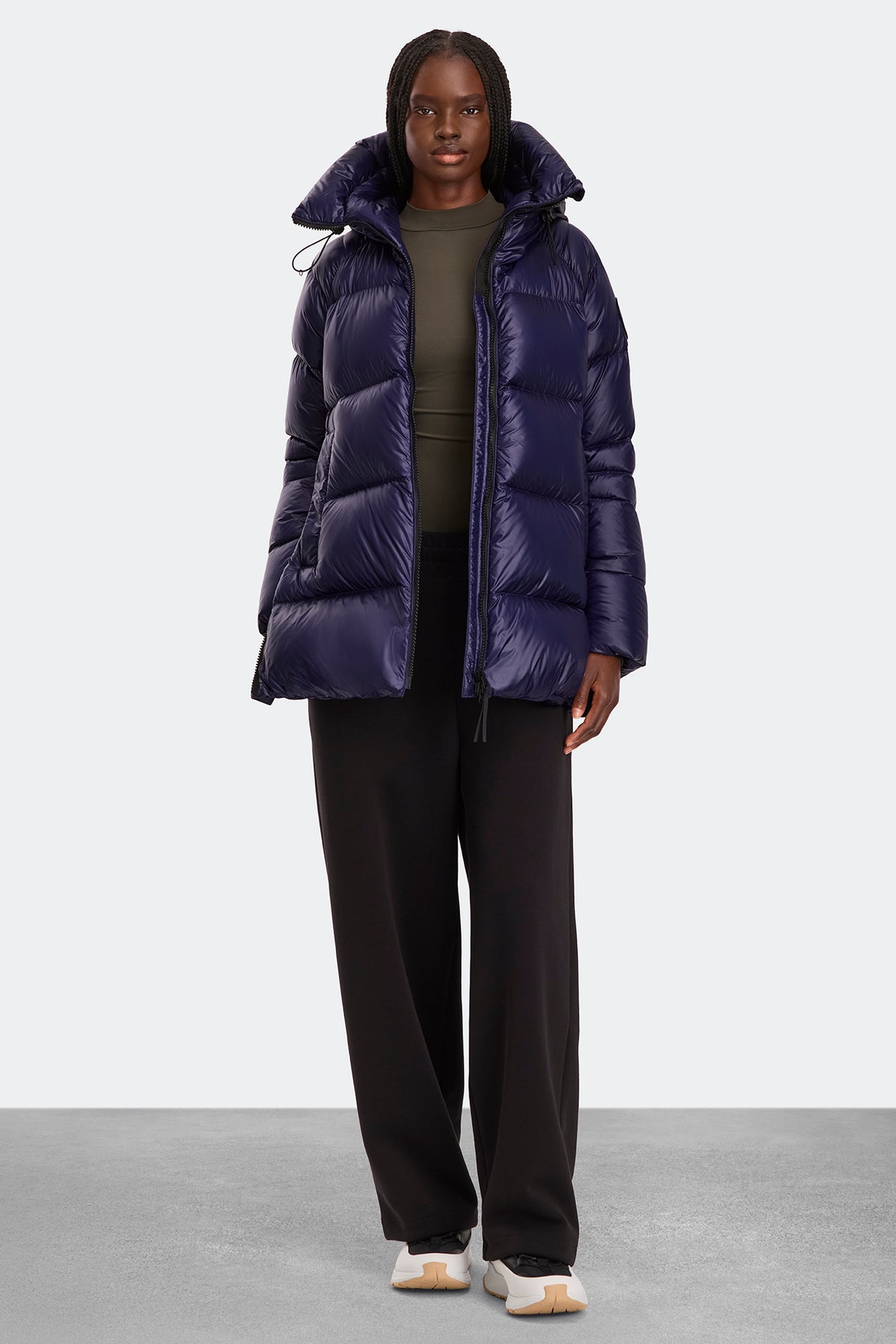 Cypress Puffer Black Disc - Future Dusk 9391 - on_full_body_01
