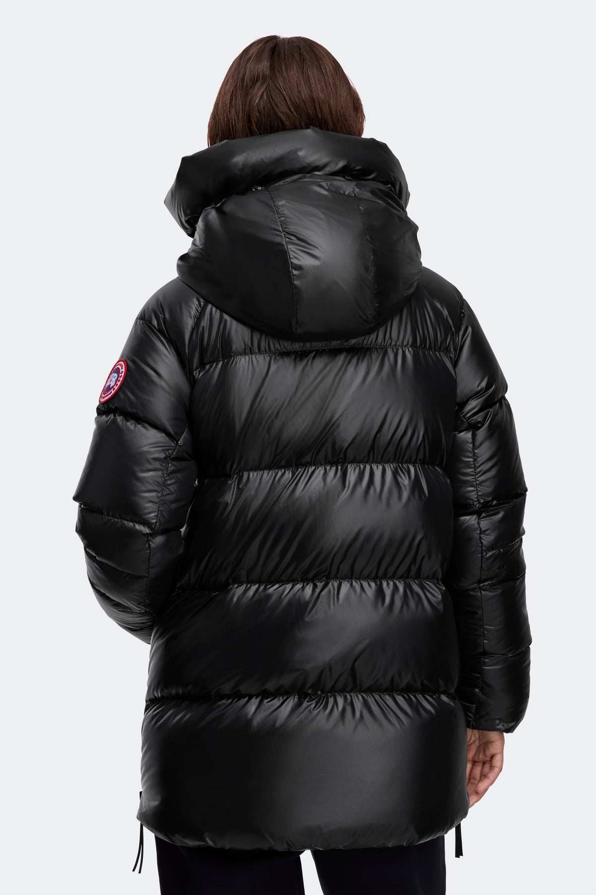 Cypress Puffer - Black 9061 - on_back_01