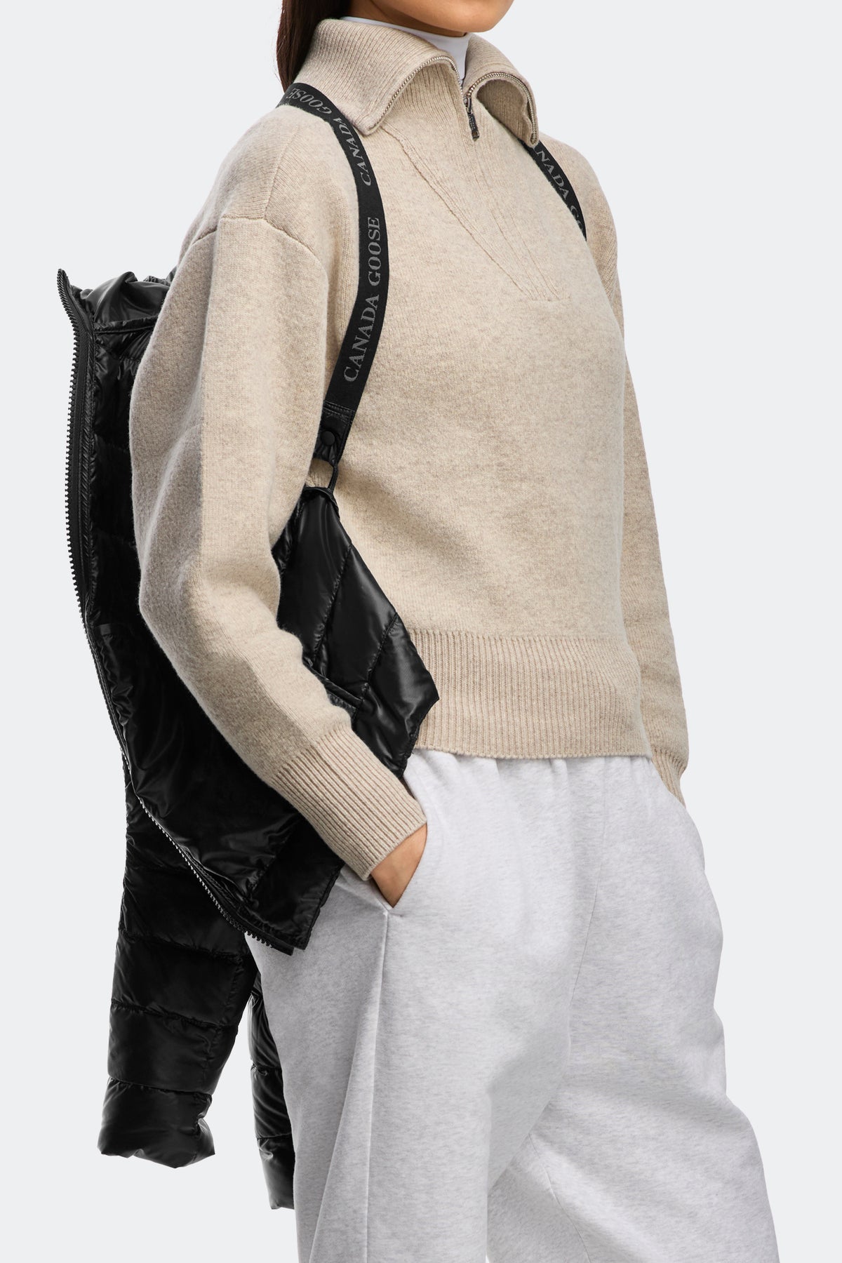 Cypress Hoodie Black Disc - Black 9061 - on_detail_01