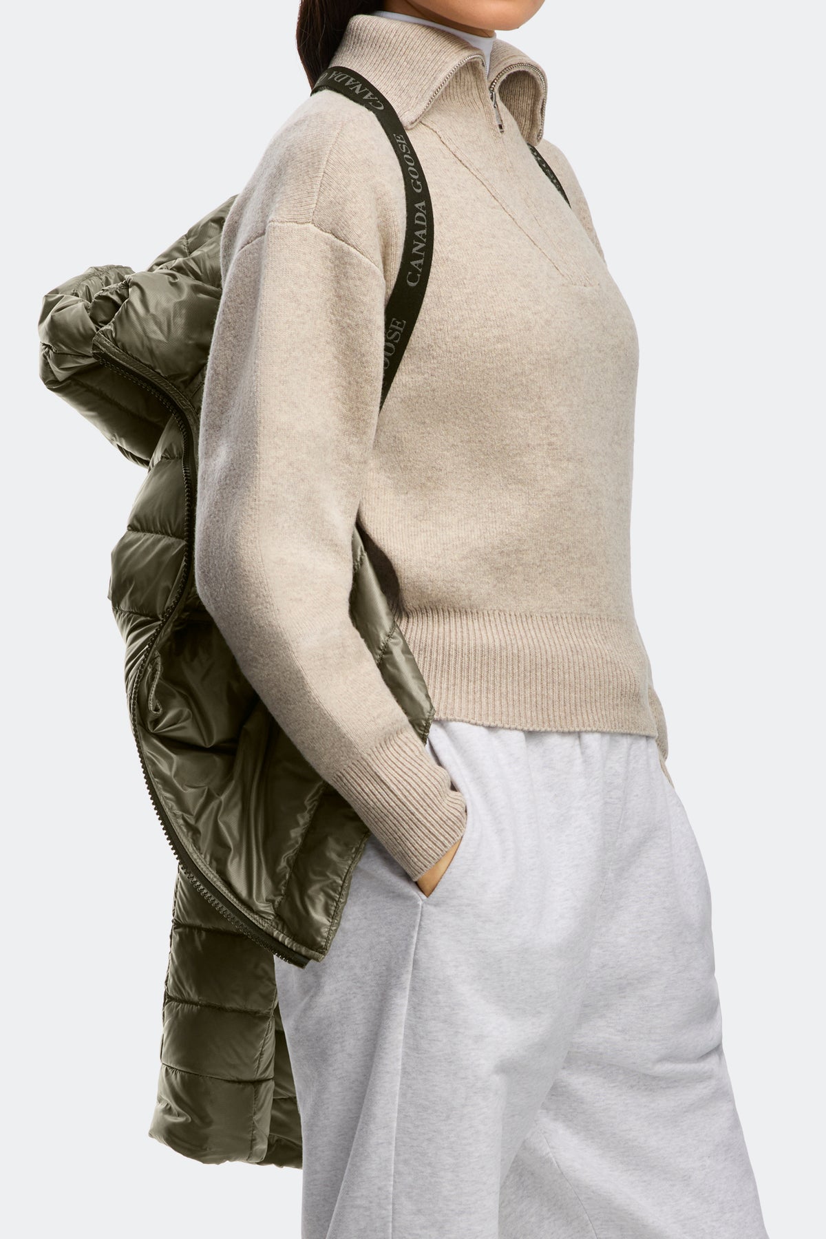 Cypress Hoodie Black Disc - Smokey Sage 9319 - on_detail_01