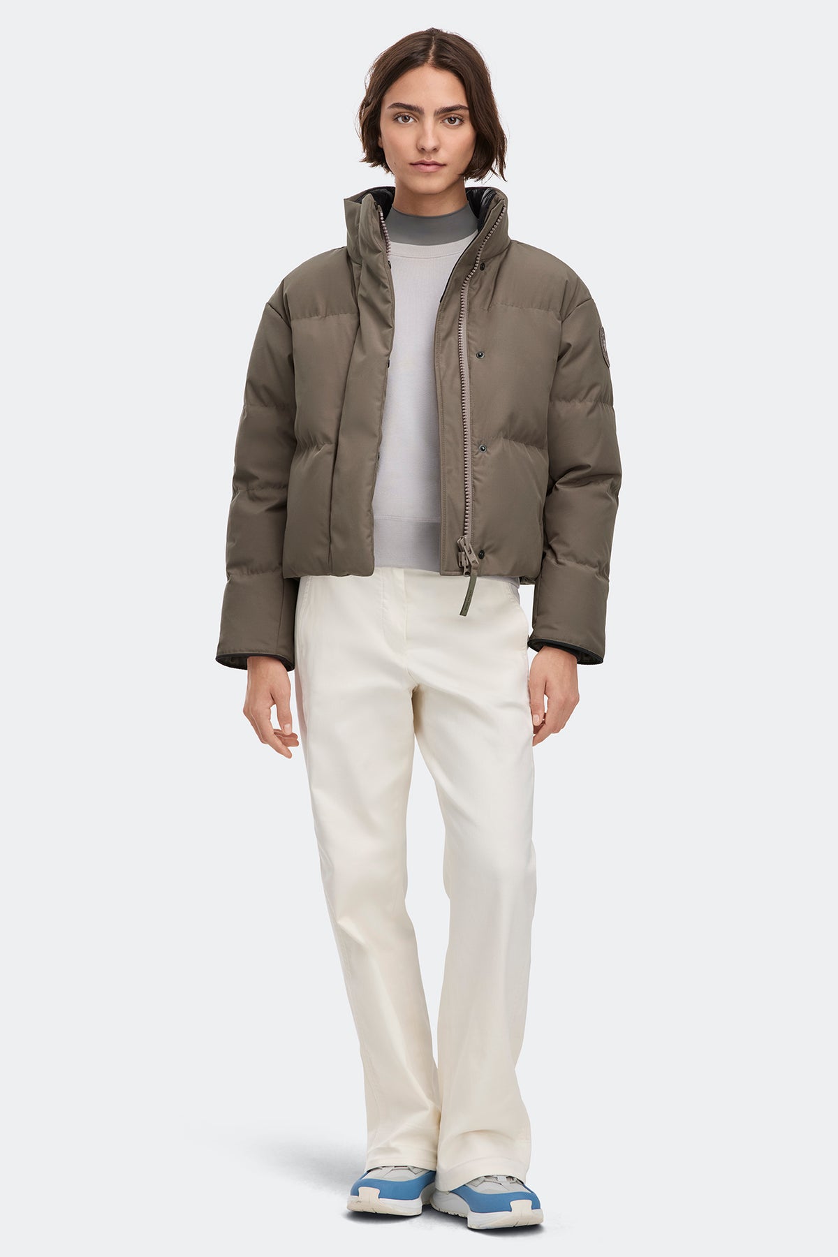 Grandview Cropped Jacket Tonal Disc - Taupe Grey 9394 - on_full_body_01
