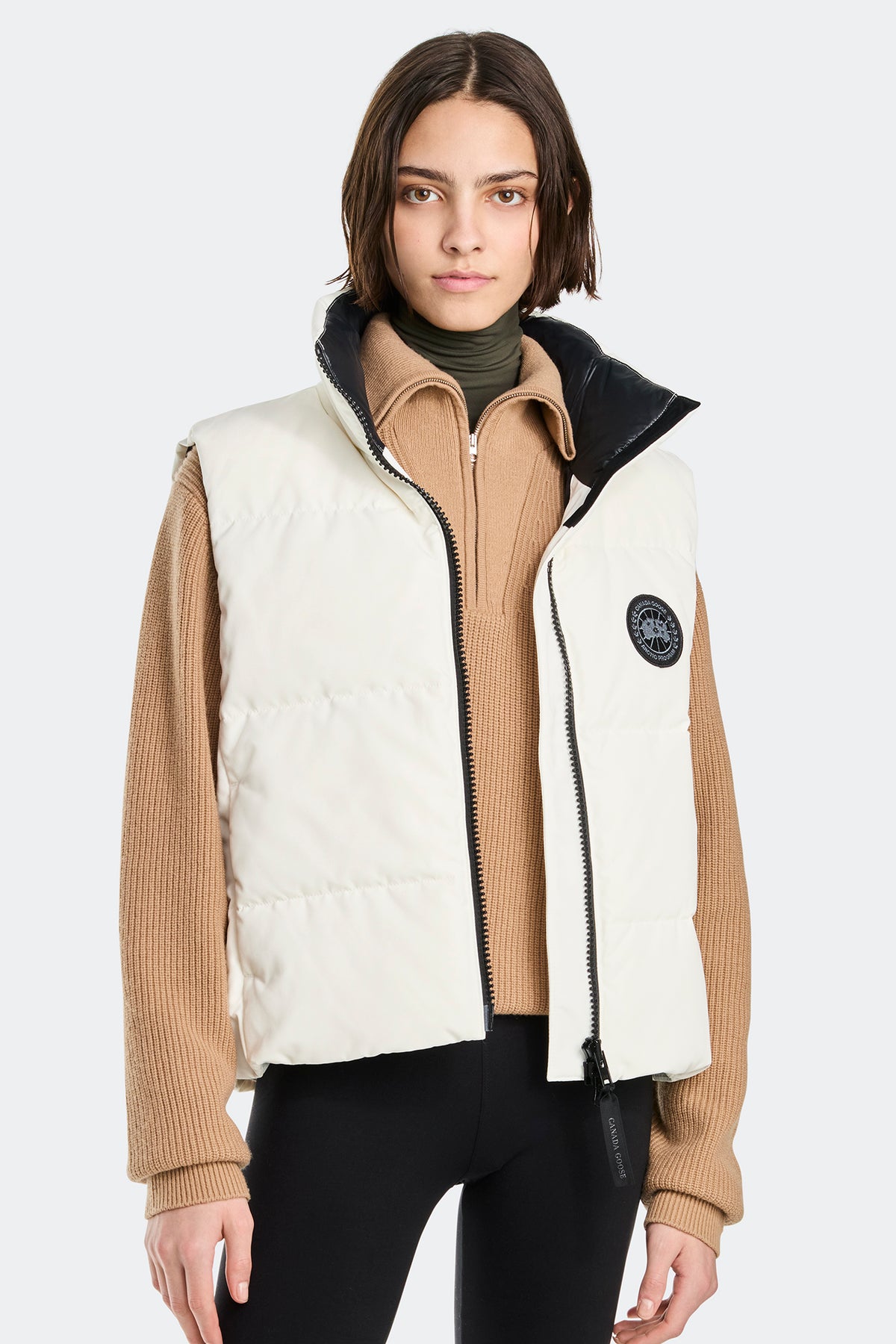 Grandview Cropped Vest Black Disc - Nrth Star Wh 9433 - on_front_01