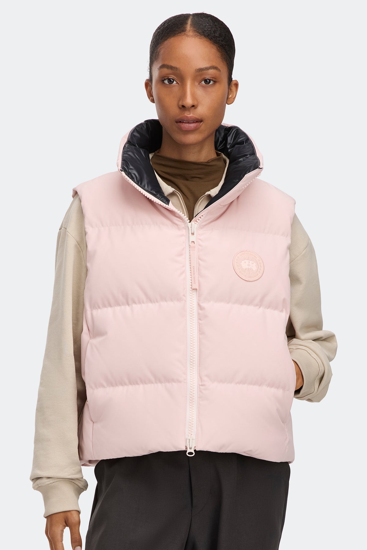 Grandview Cropped Vest Tonal Disc - Vintage Rose 9392 - on_front_closed_01