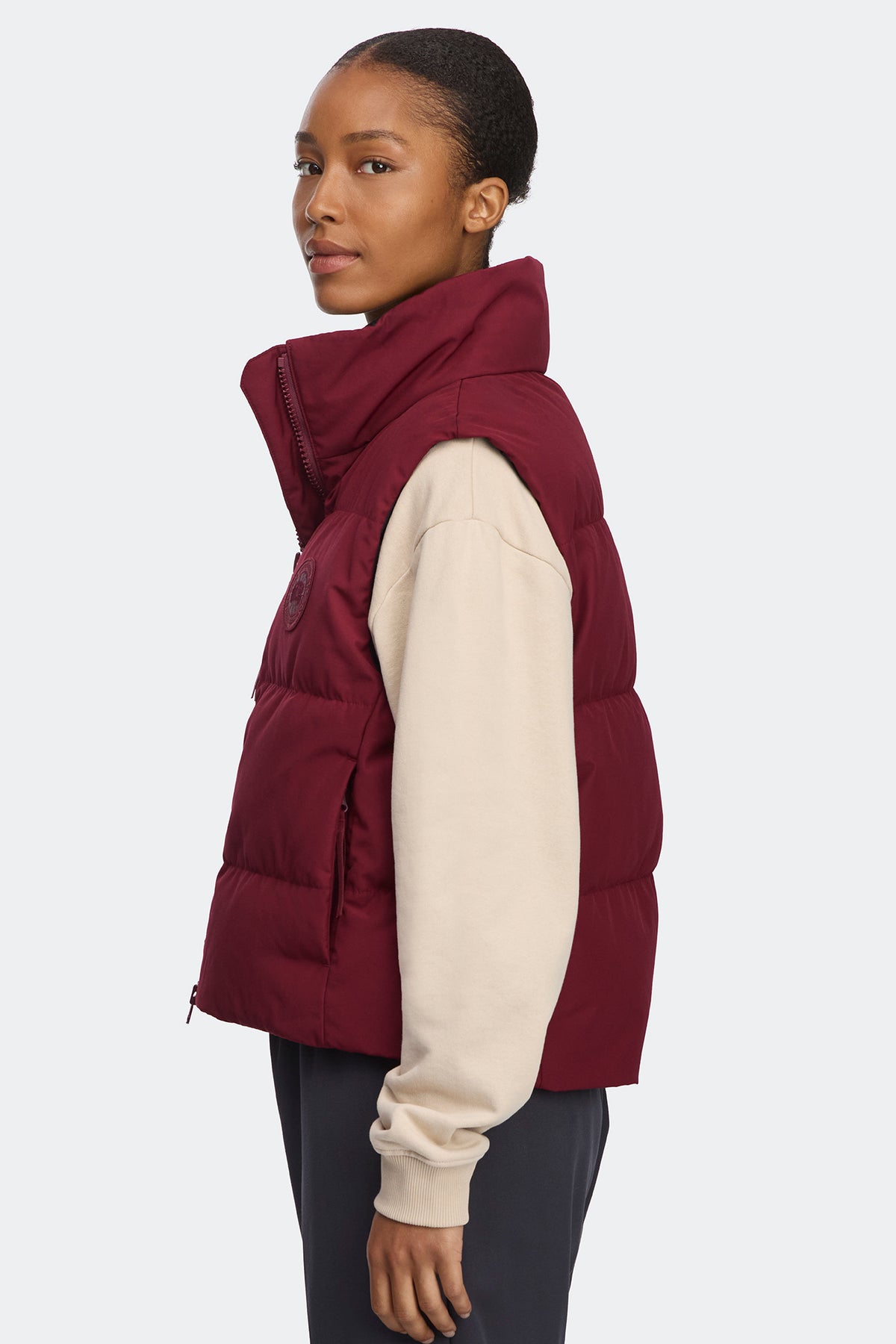 Grandview Cropped Vest Tonal Disc - Burnt Vermillion 9601 - on_side_01