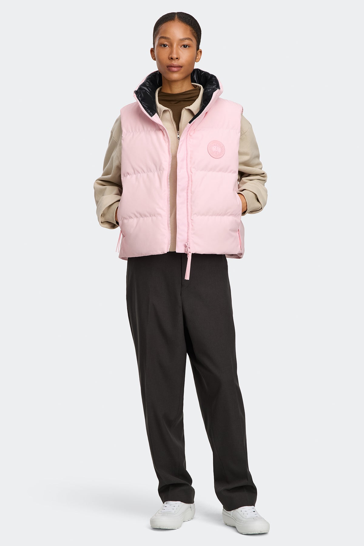 Grandview Cropped Vest Tonal Disc - Bloom Pink 9846 - on_full_body_01