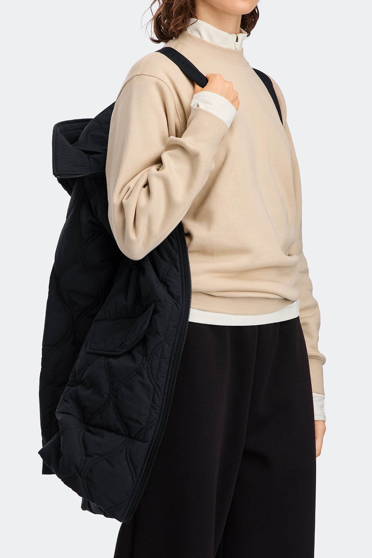 Alessia Coat - Black 9061 - on_detail_01