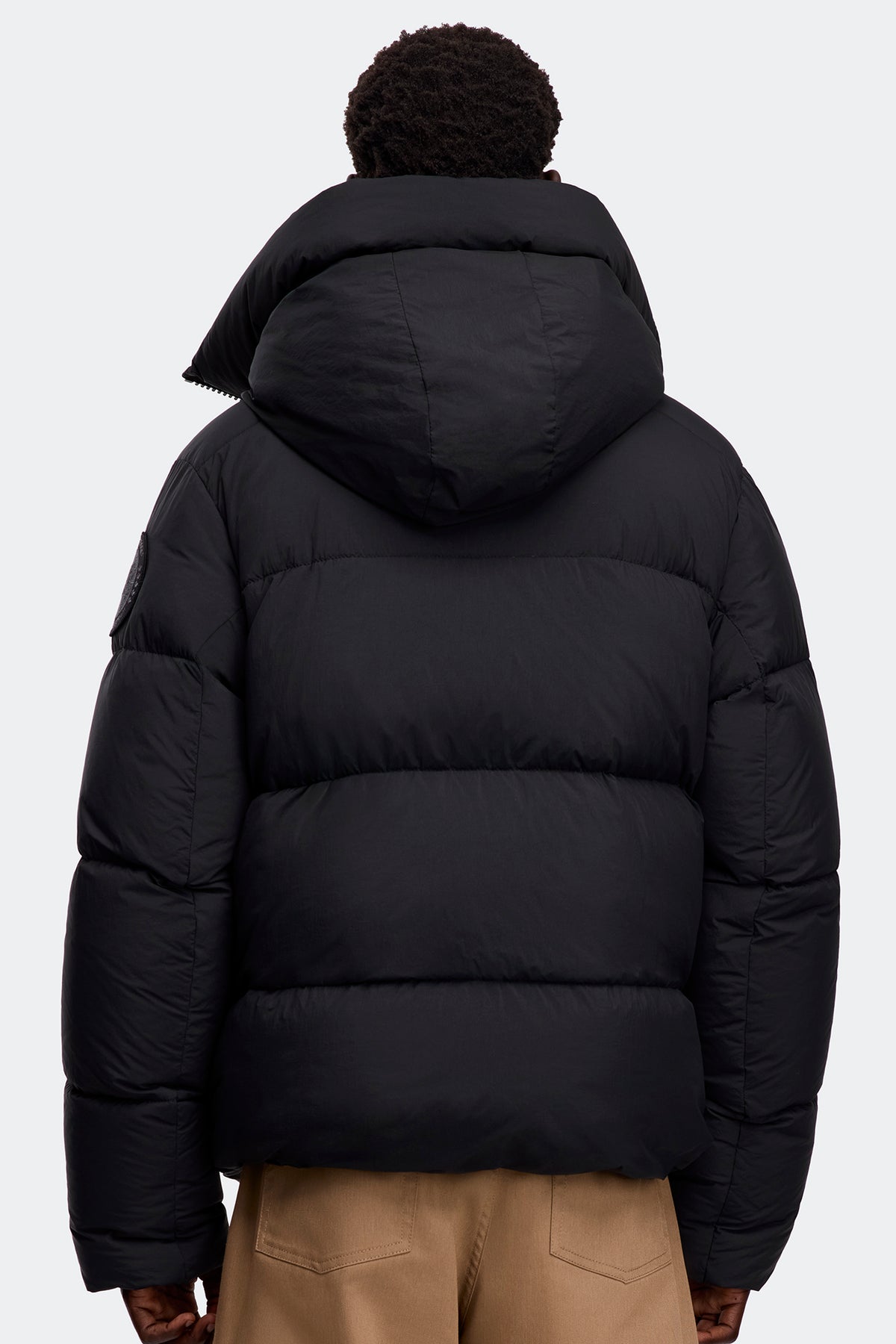 Crofton EnduraLuxe Puffer - Black 9061 - on_back_01