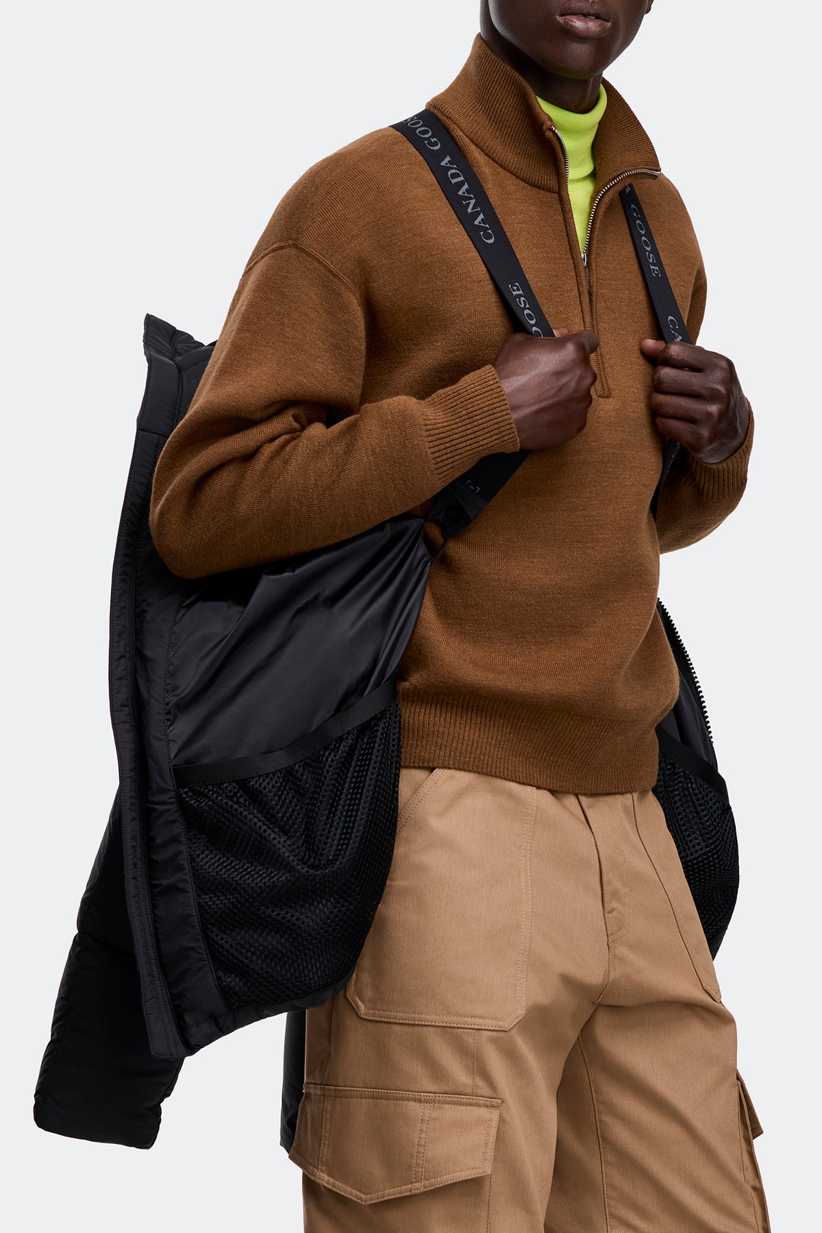 Crofton EnduraLuxe Puffer - Black 9061 - on_detail_01