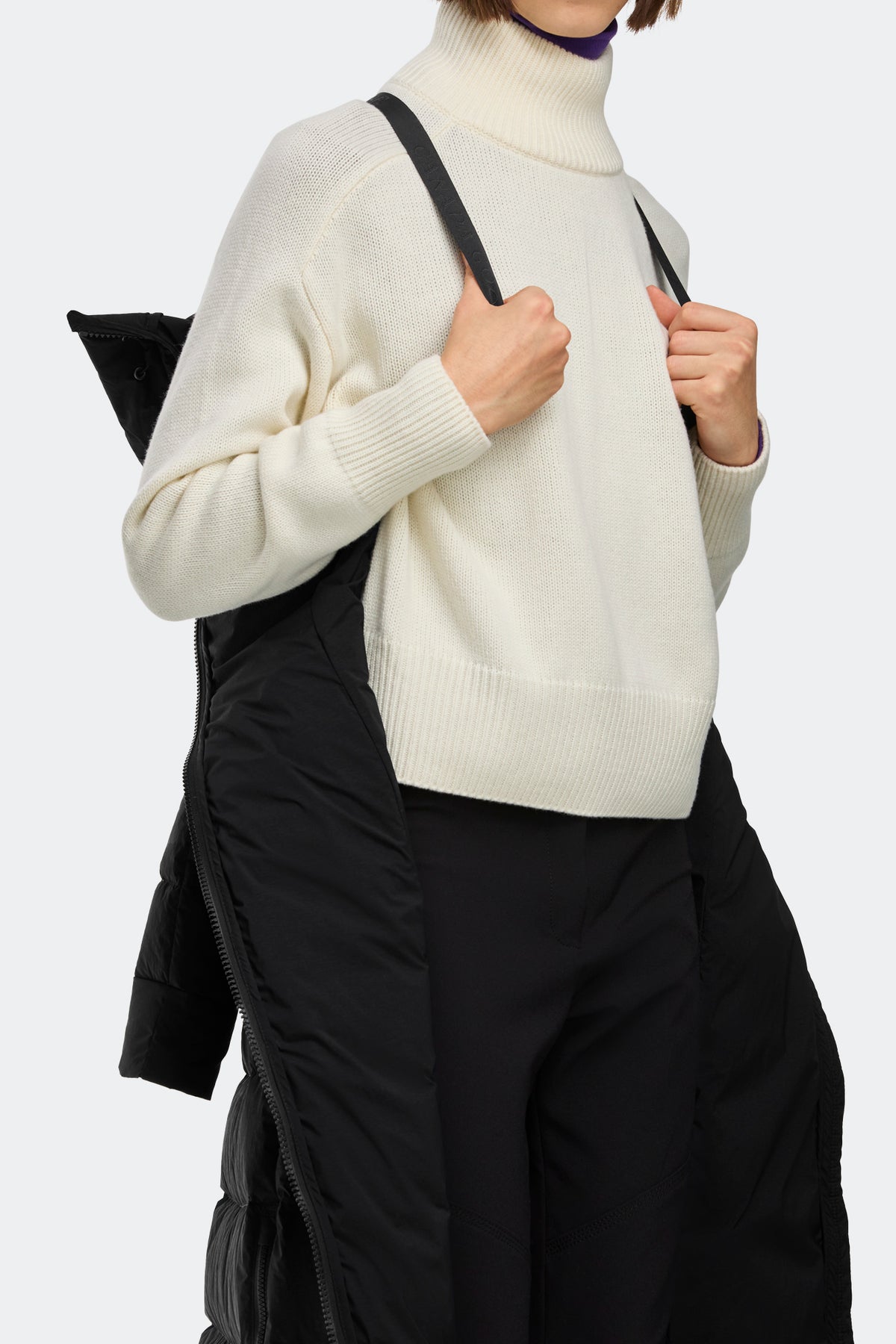 Clair Long Coat - Black 61 - on_detail_01