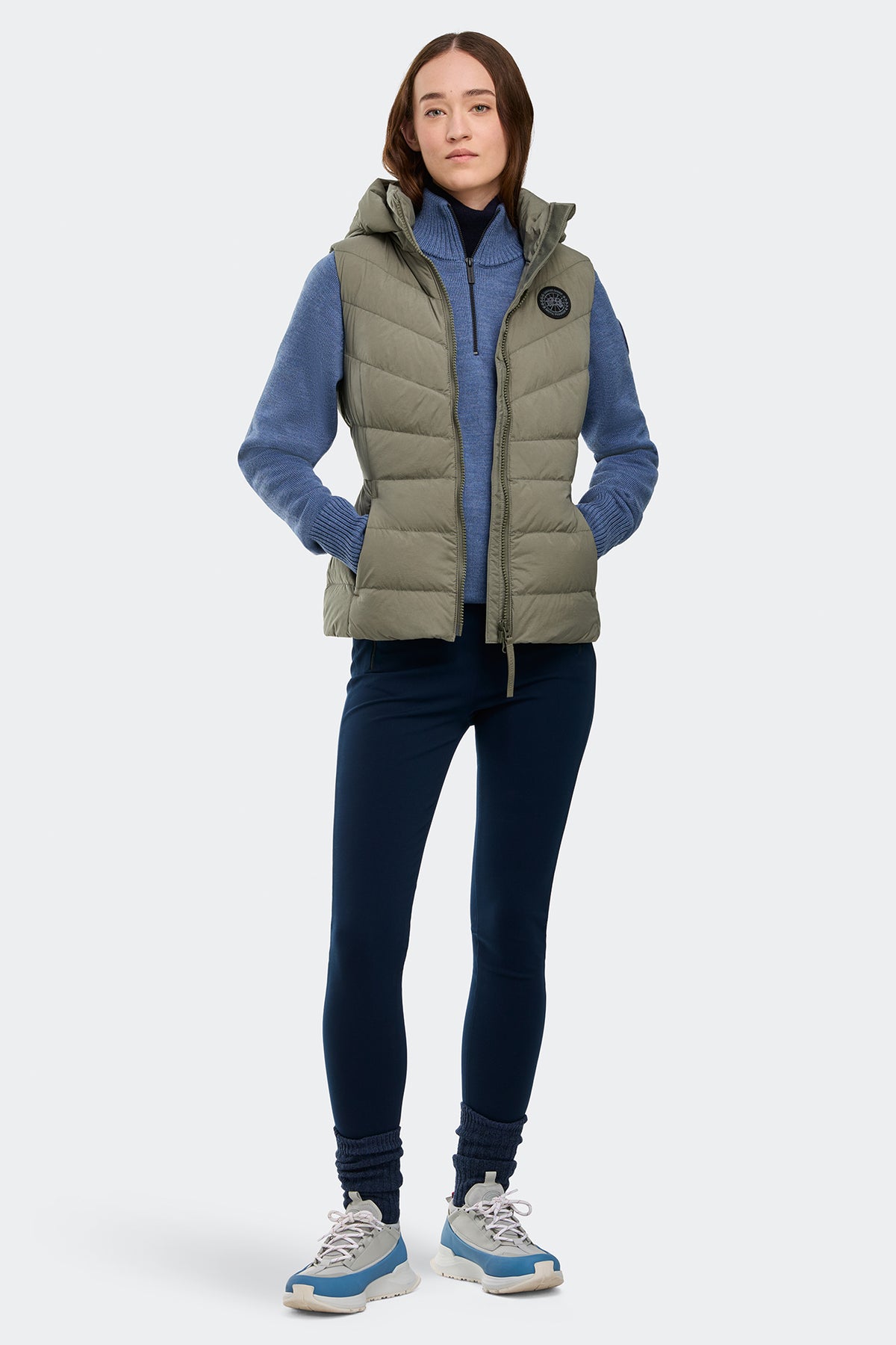 Clair Vest Black Disc - Smokey Sage 1664 - on_full_body_01