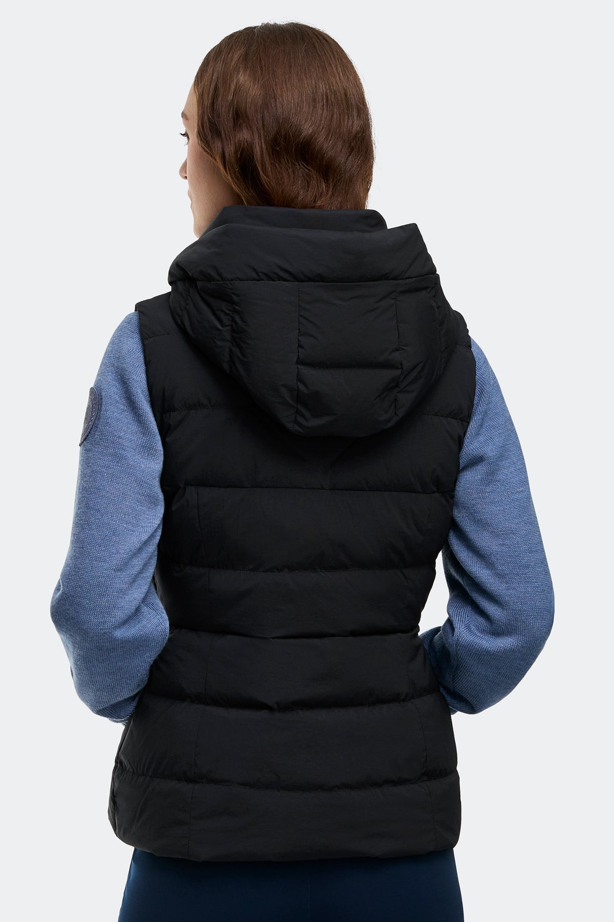 Clair Vest Black Disc - Black 61 - on_back_01