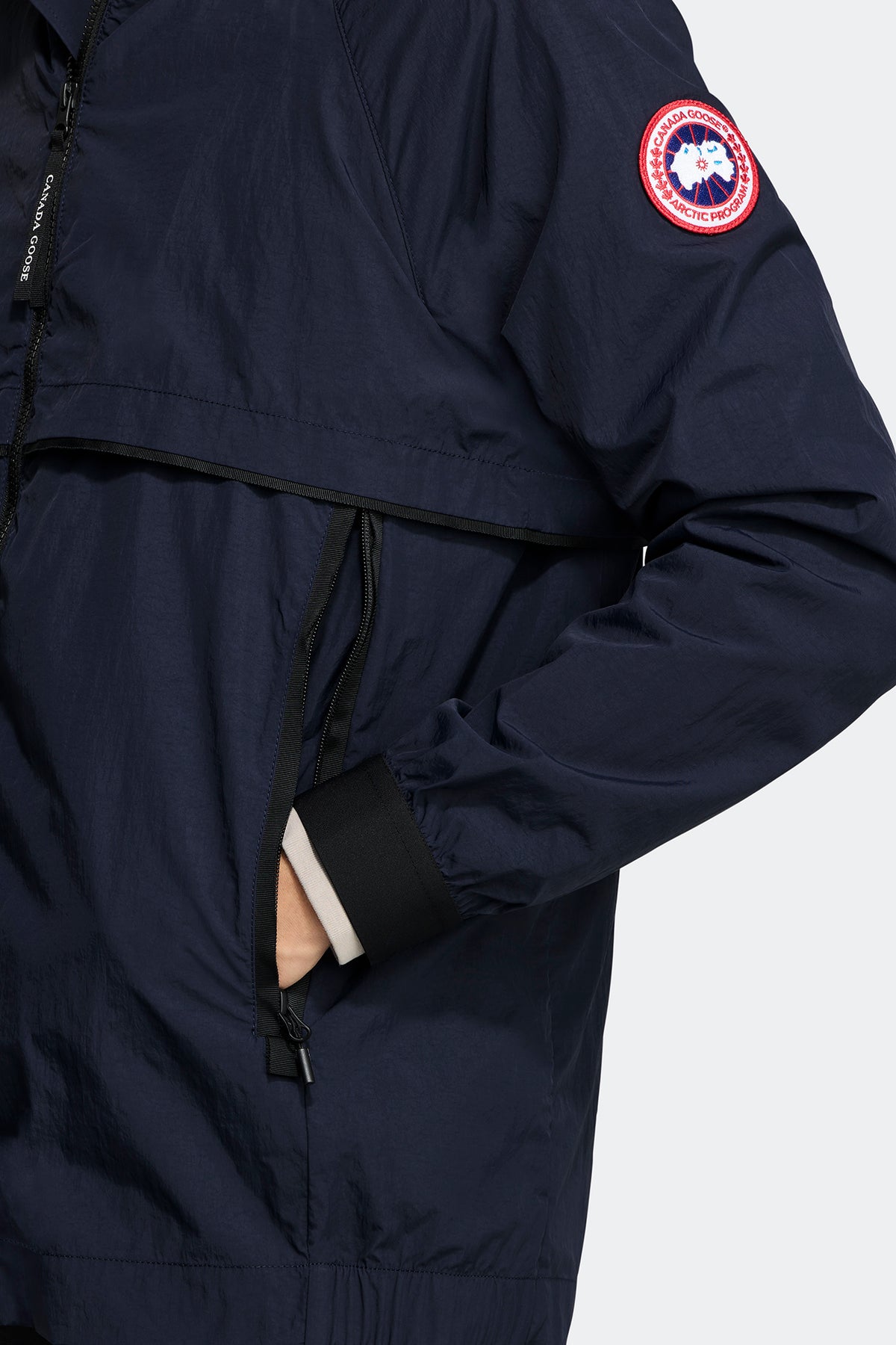 Faber Lightweight Jacket - Atlantic Navy 63 - on_detail_01