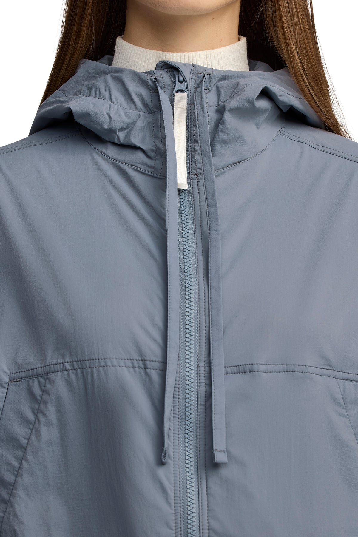 Kaslo Lightweight Cropped Jacket White Disc - Light Ozone Blue 9339 - on_detail_01