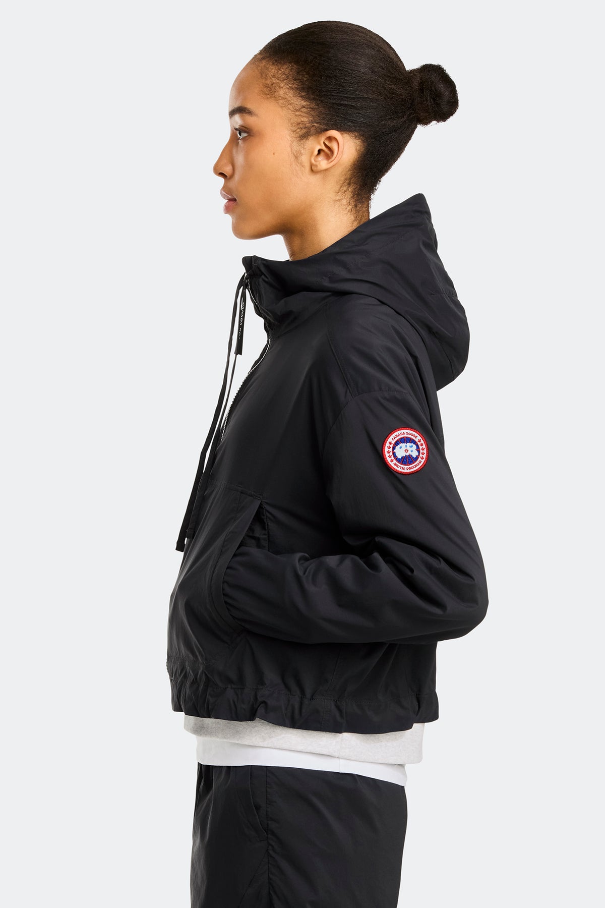 Kaslo Lightweight Cropped Jacket - Black 9061 - on_side_01