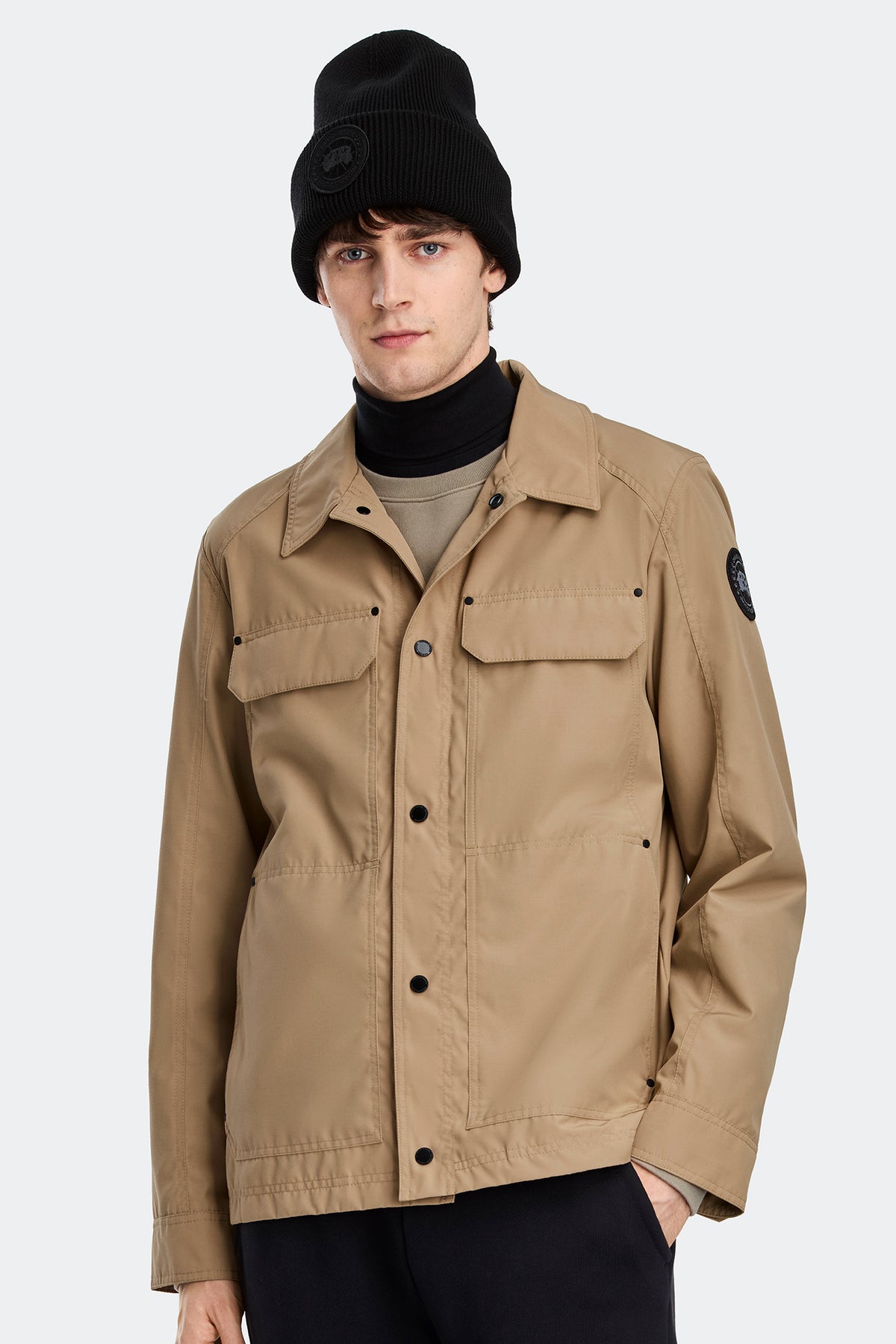 Burnaby Lightweight Chore Coat Black Disc - Desert Sand 1483 - on_front_closed_01