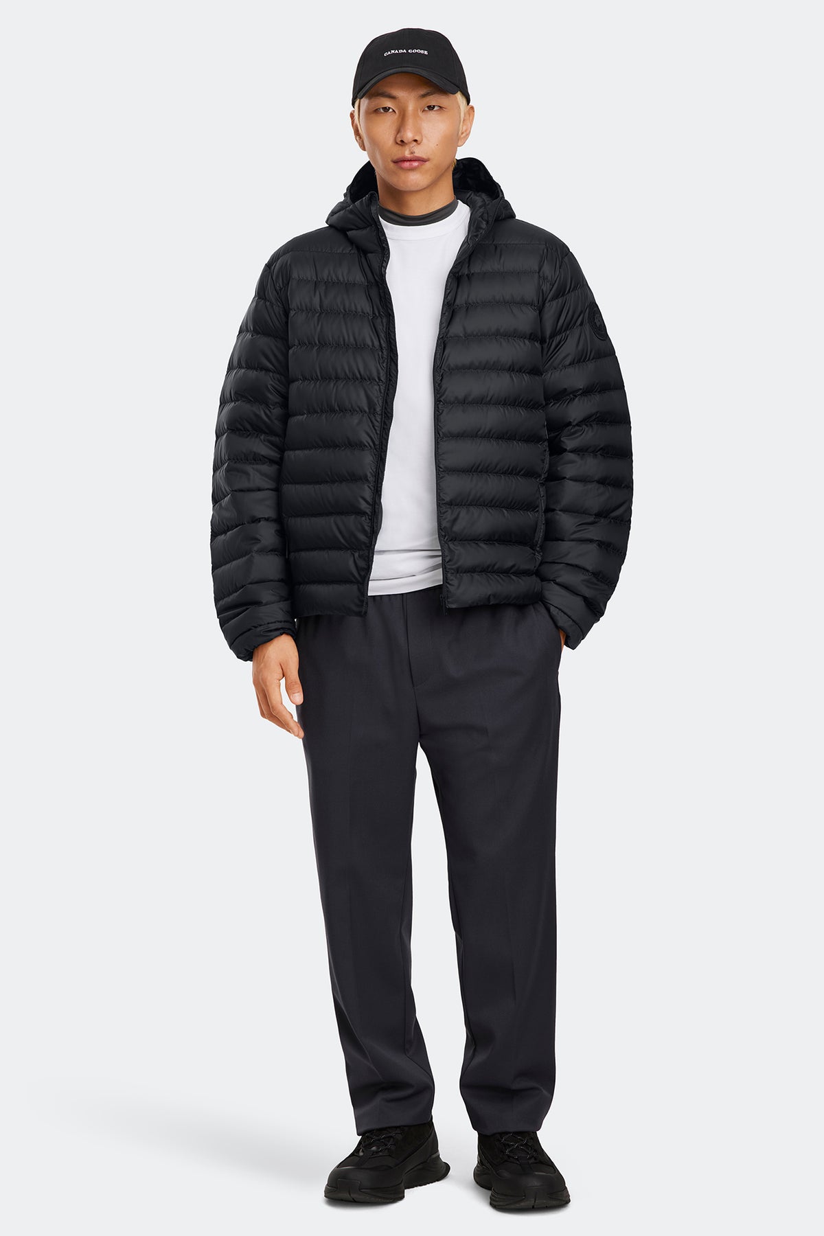 Stratus Hoodie Tonal Disc - Black 9061 - on_full_body_01