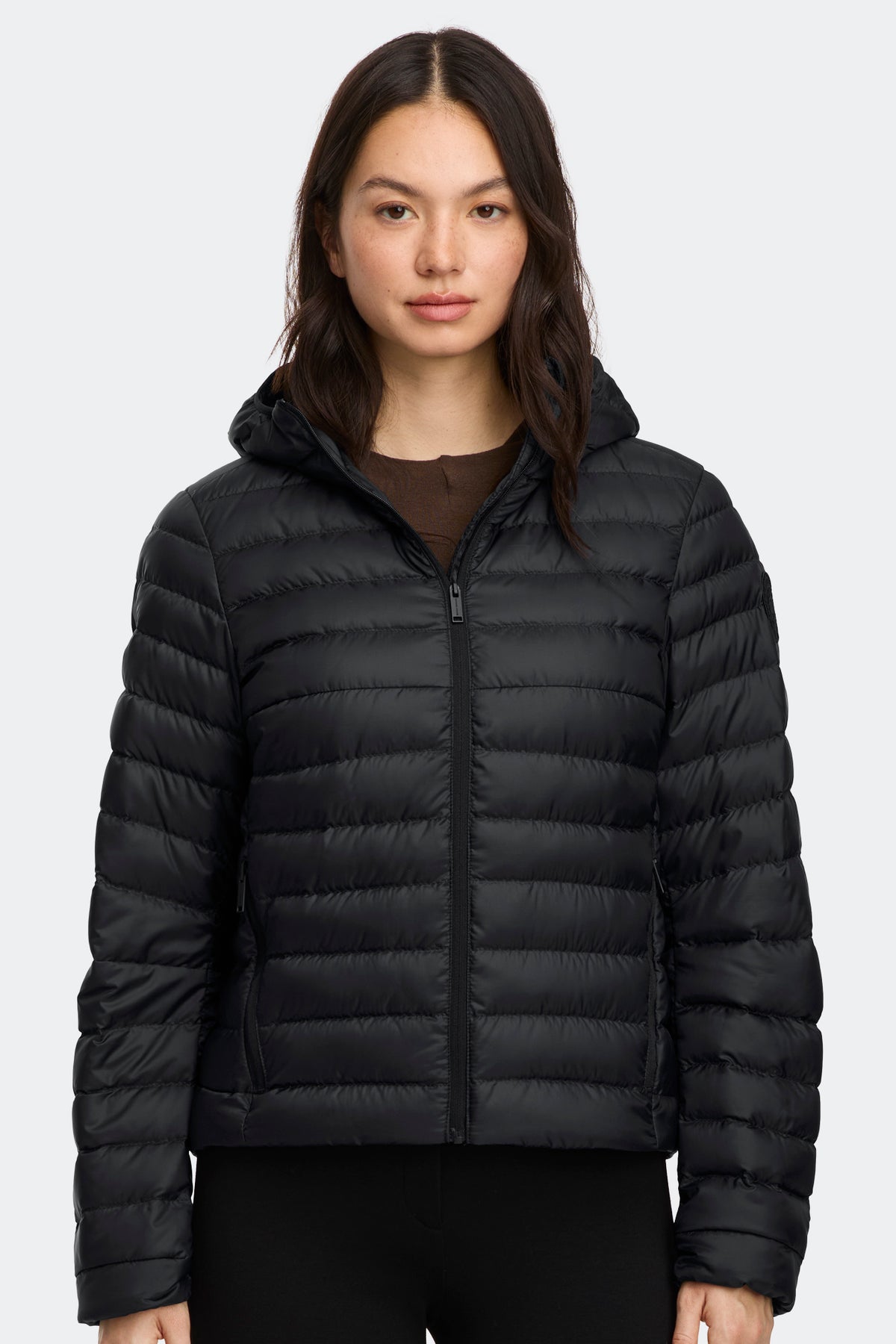 Aethera Hoodie Tonal Disc - Black 9061 - on_front_closed_01