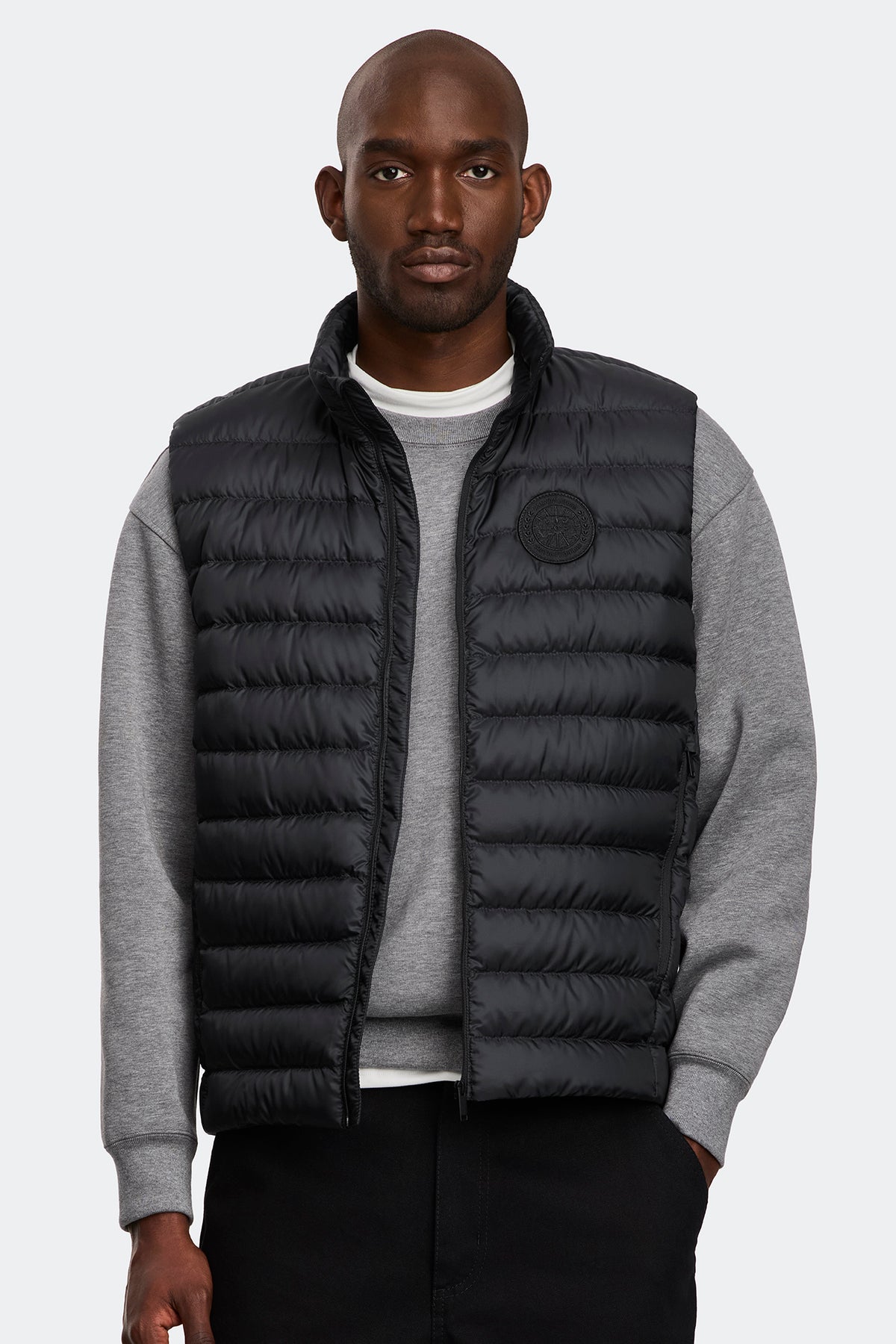 Stratus Vest Tonal Disc - Black 9061 - on_front_01