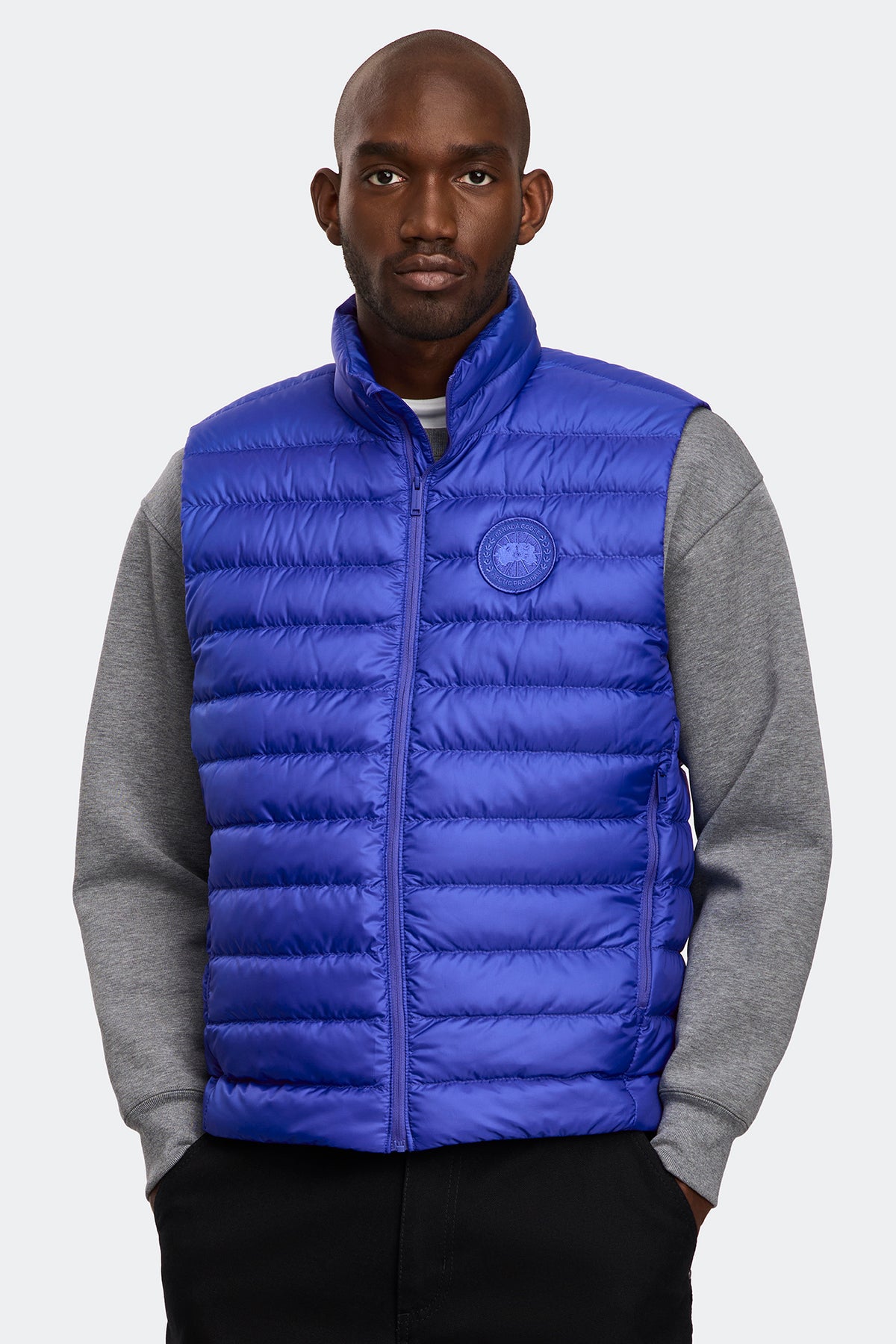 Stratus Vest Tonal Disc - Azurite Blue 9118 - on_front_closed_01