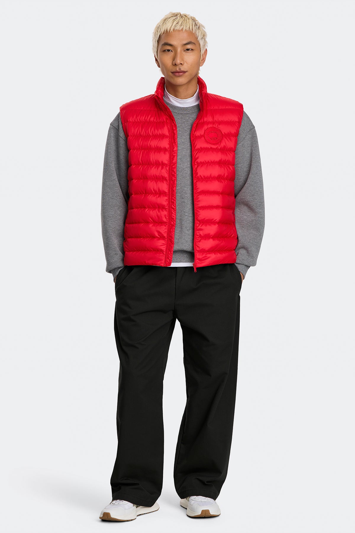 Stratus Vest Tonal Disc - Carmine Red 9839 - on_full_body_01
