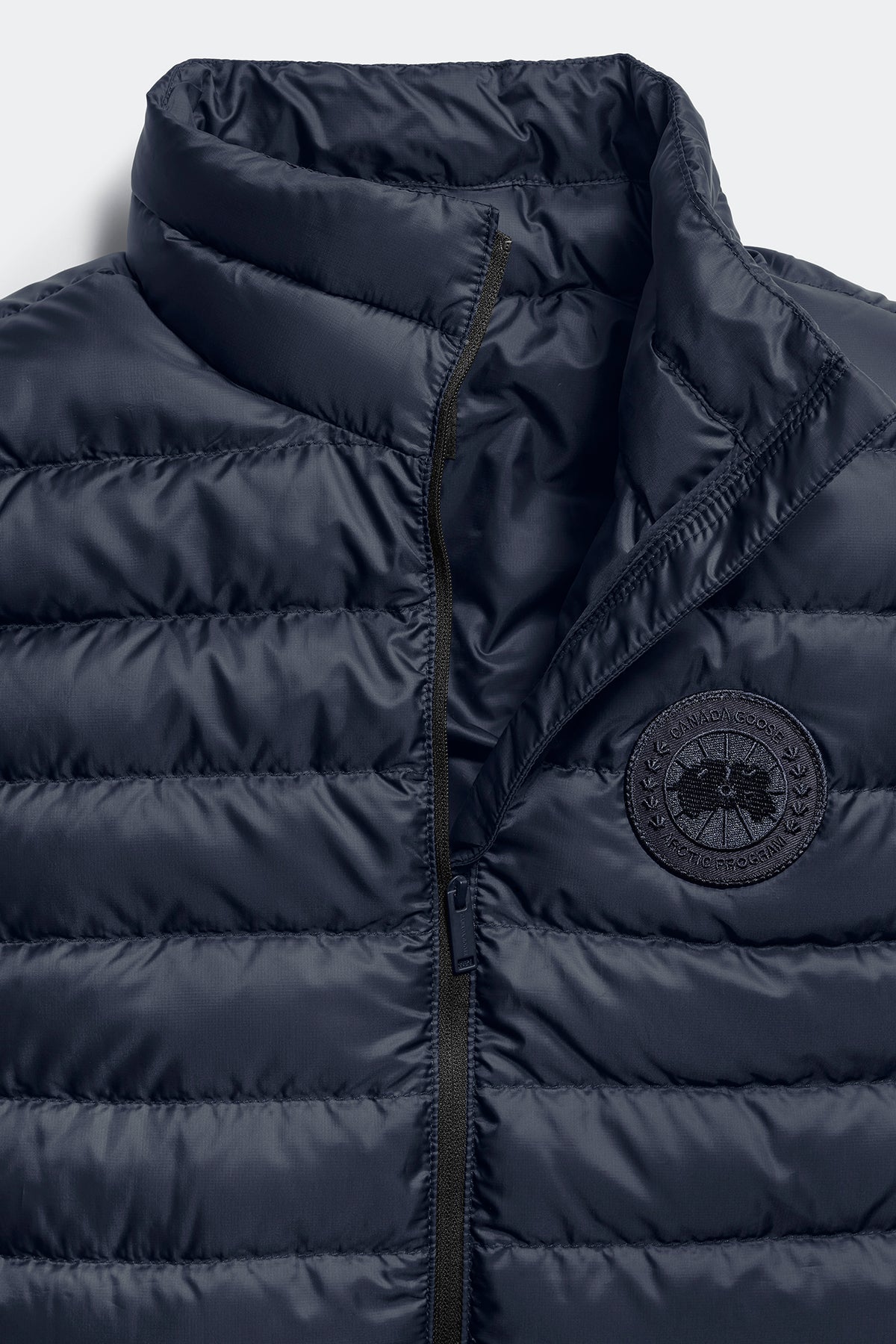 Stratus Vest Tonal Disc - Nocturne 9858 - off_detail_01