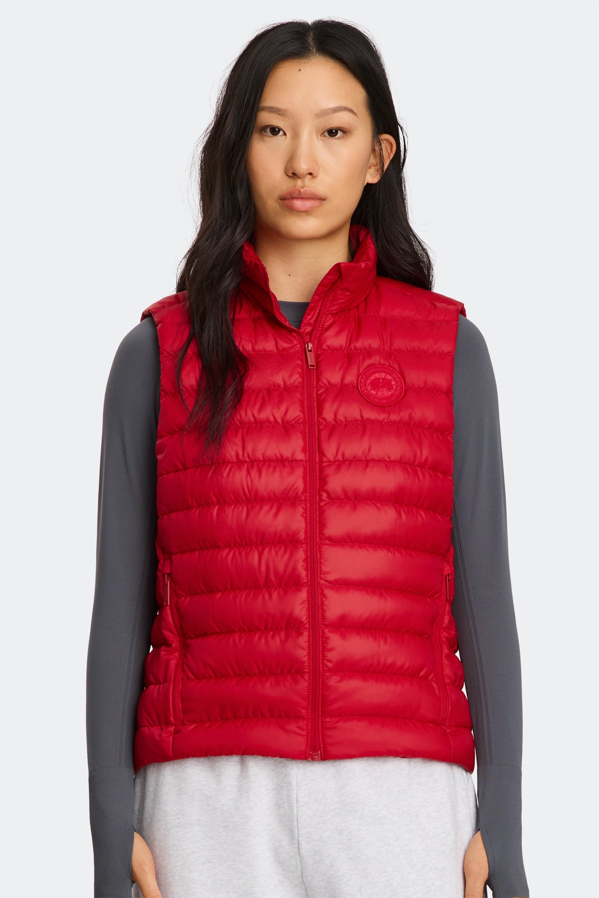 Aethera Vest Tonal Disc - Carmine Red 9839 - on_front_closed_01