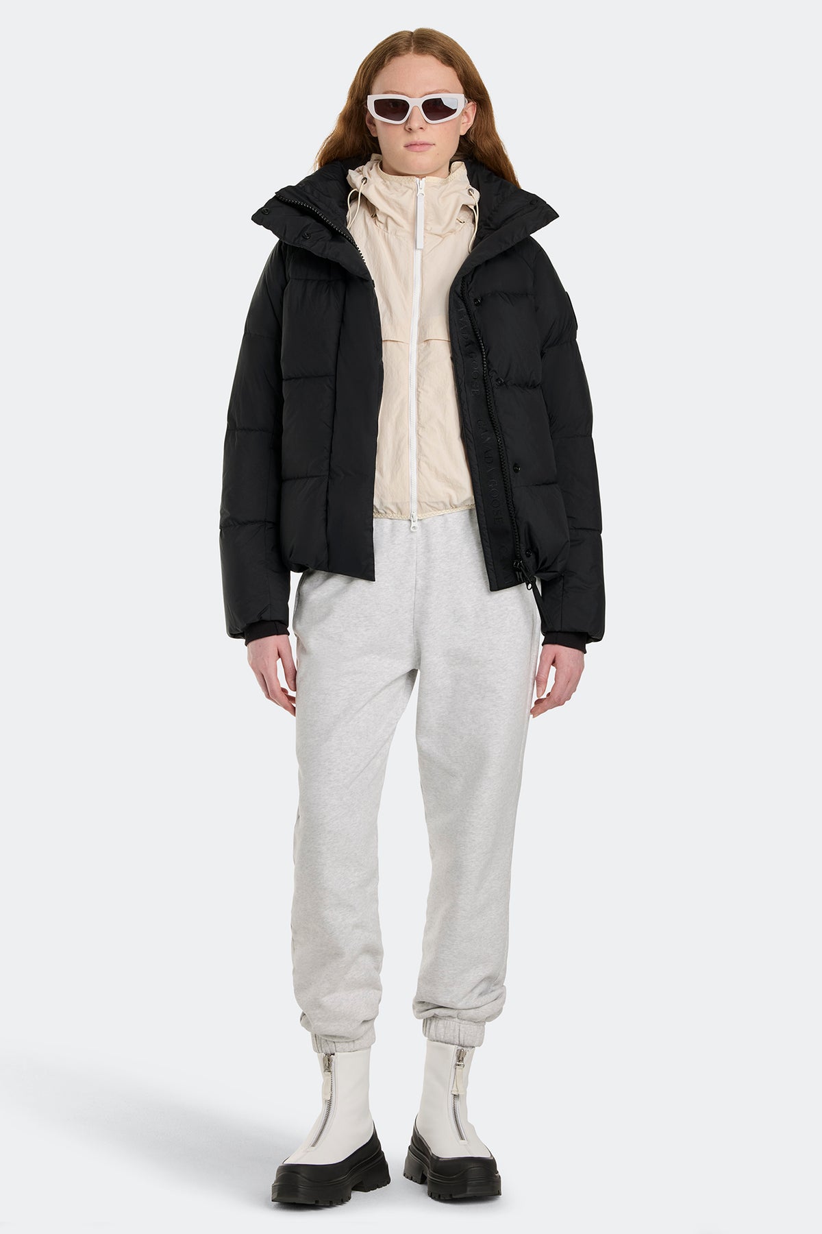 Junction Parka Black Disc - Black 61 - on_full_body_01