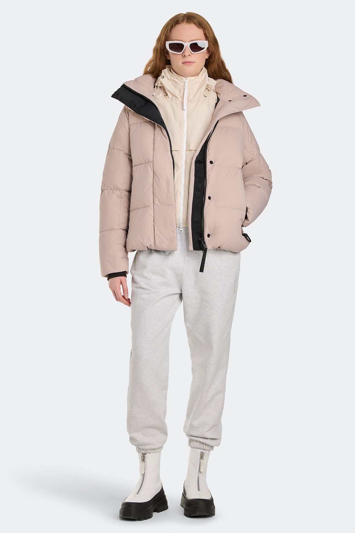 Junction Parka Black Disc - Lucent Rose 856 - on_full_body_01