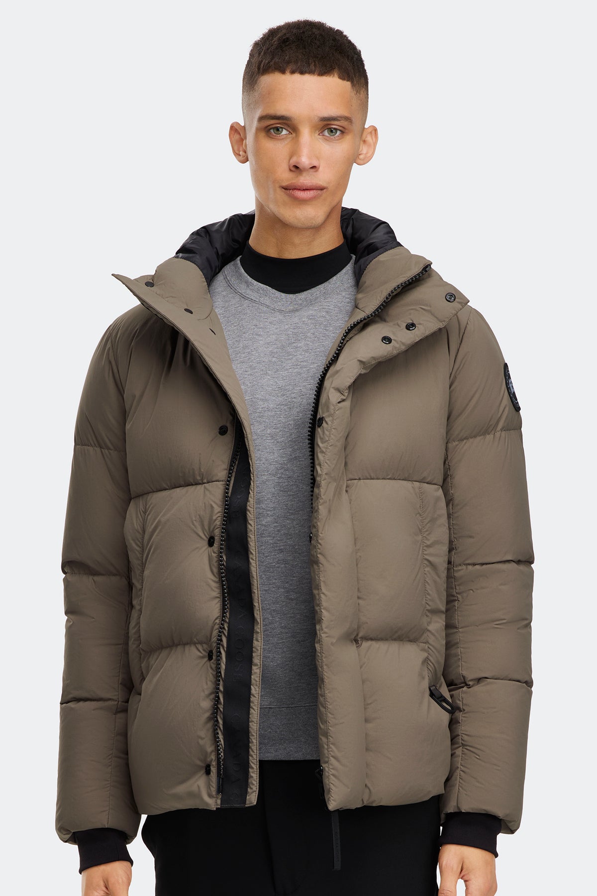 Everett Puffer - Taupe Grey 9394 - on_front_01