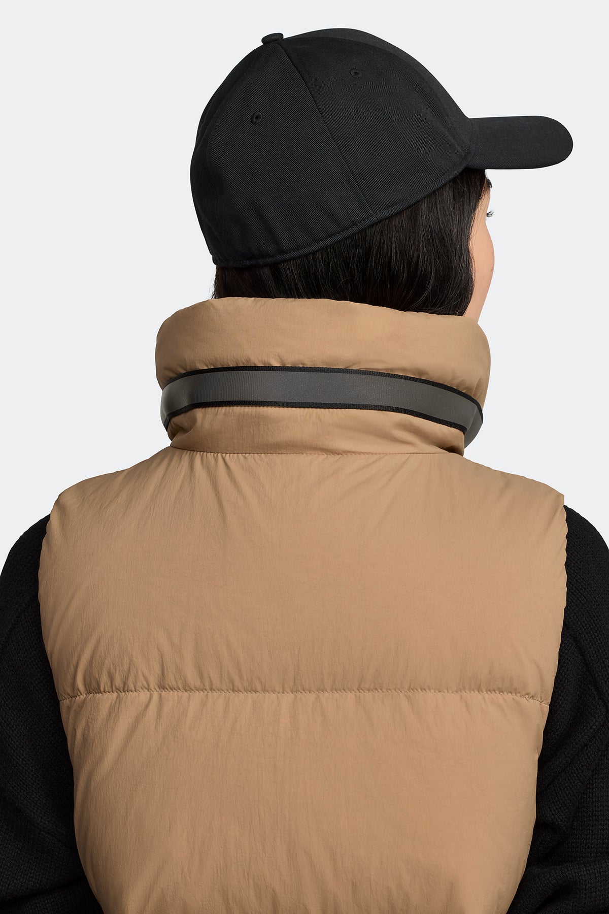 Junction Puffer Vest Black Disc - Desert Sand 1483 - on_detail_01