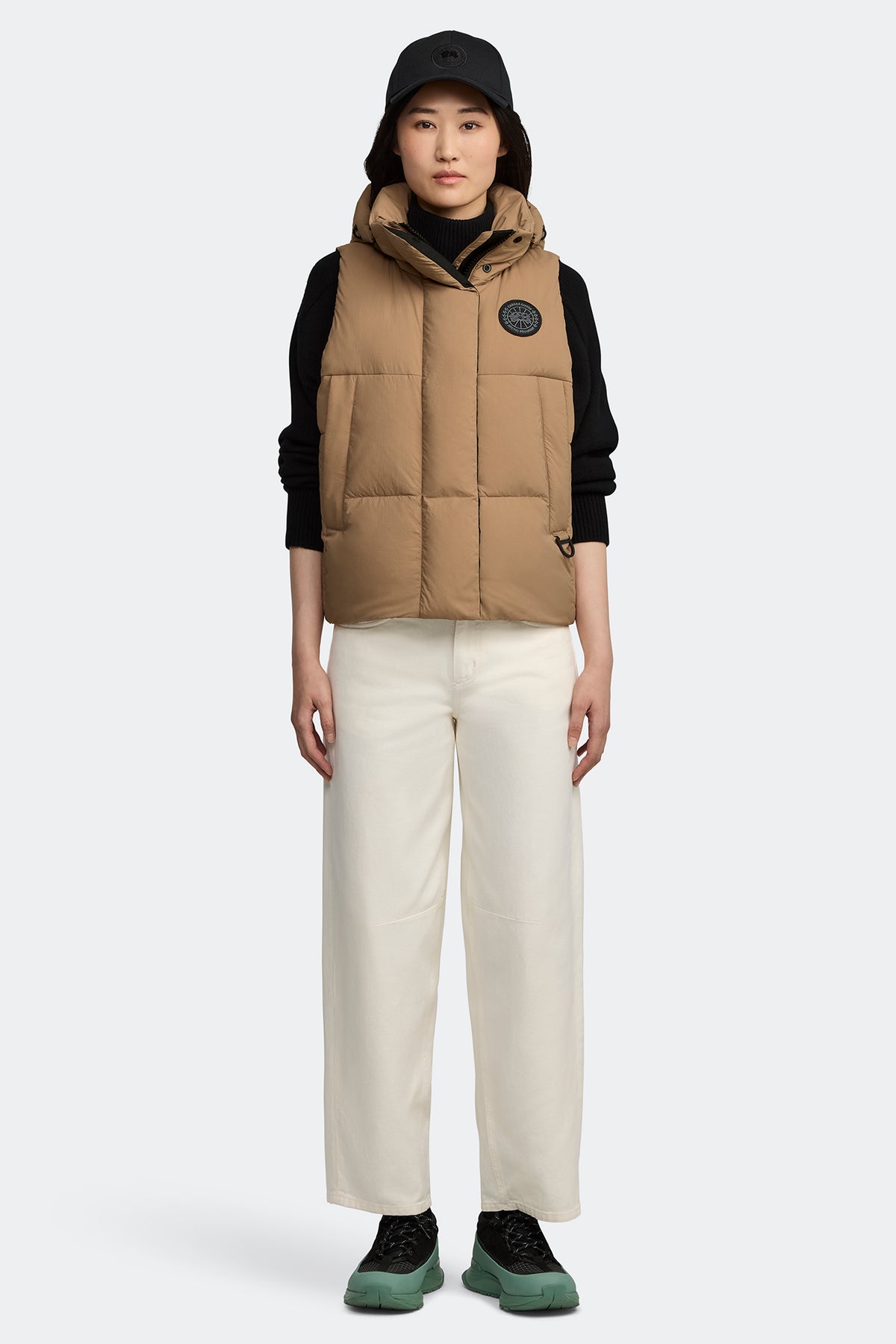 Junction Puffer Vest Black Disc - Desert Sand 1483 - on_full_body_01